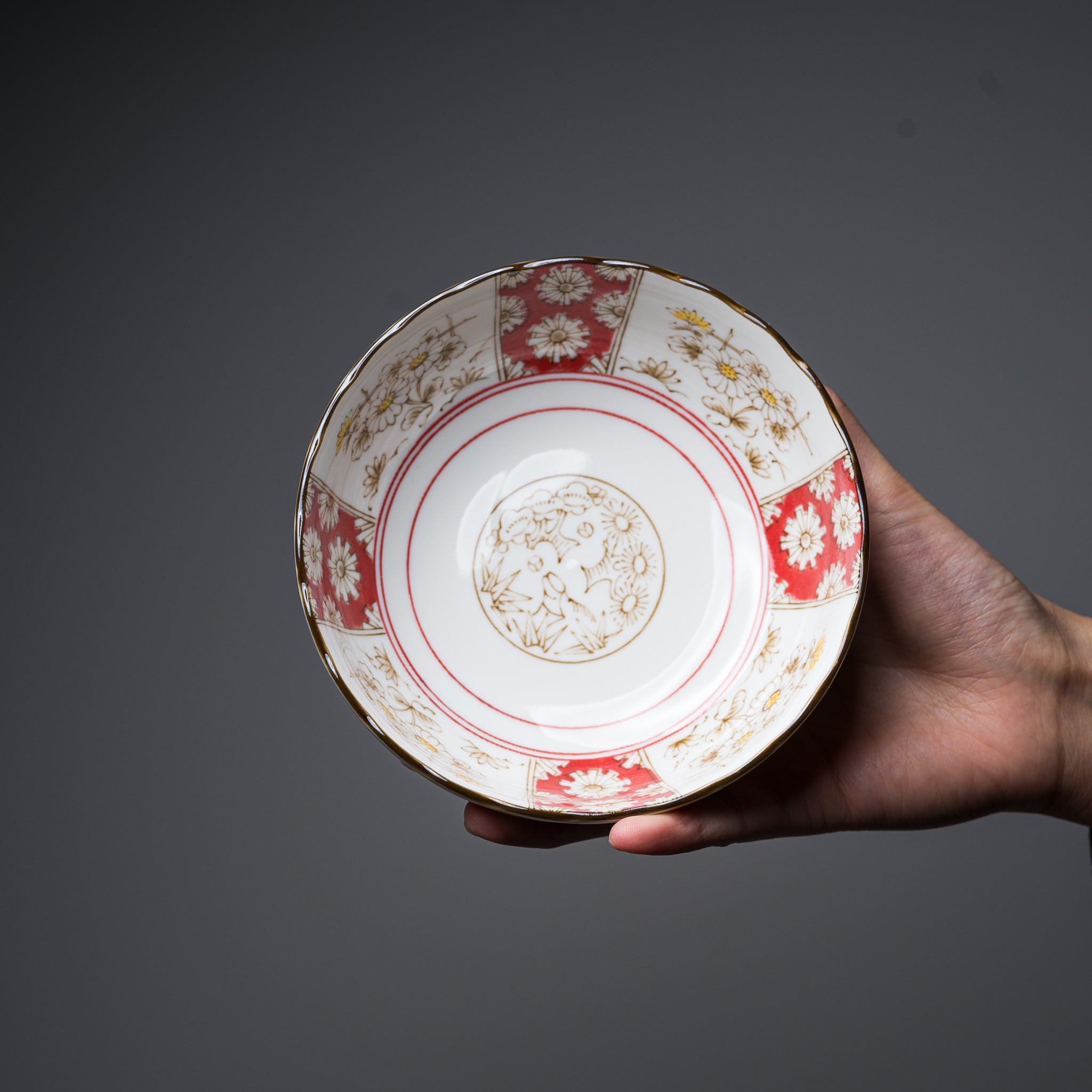Chrysanthemum Pattern Small Side Dish Bowl - 14cm Ceramic Appetizer Plate | Perfect for Japanese Cuisine, Sushi, and Home Dining Decor