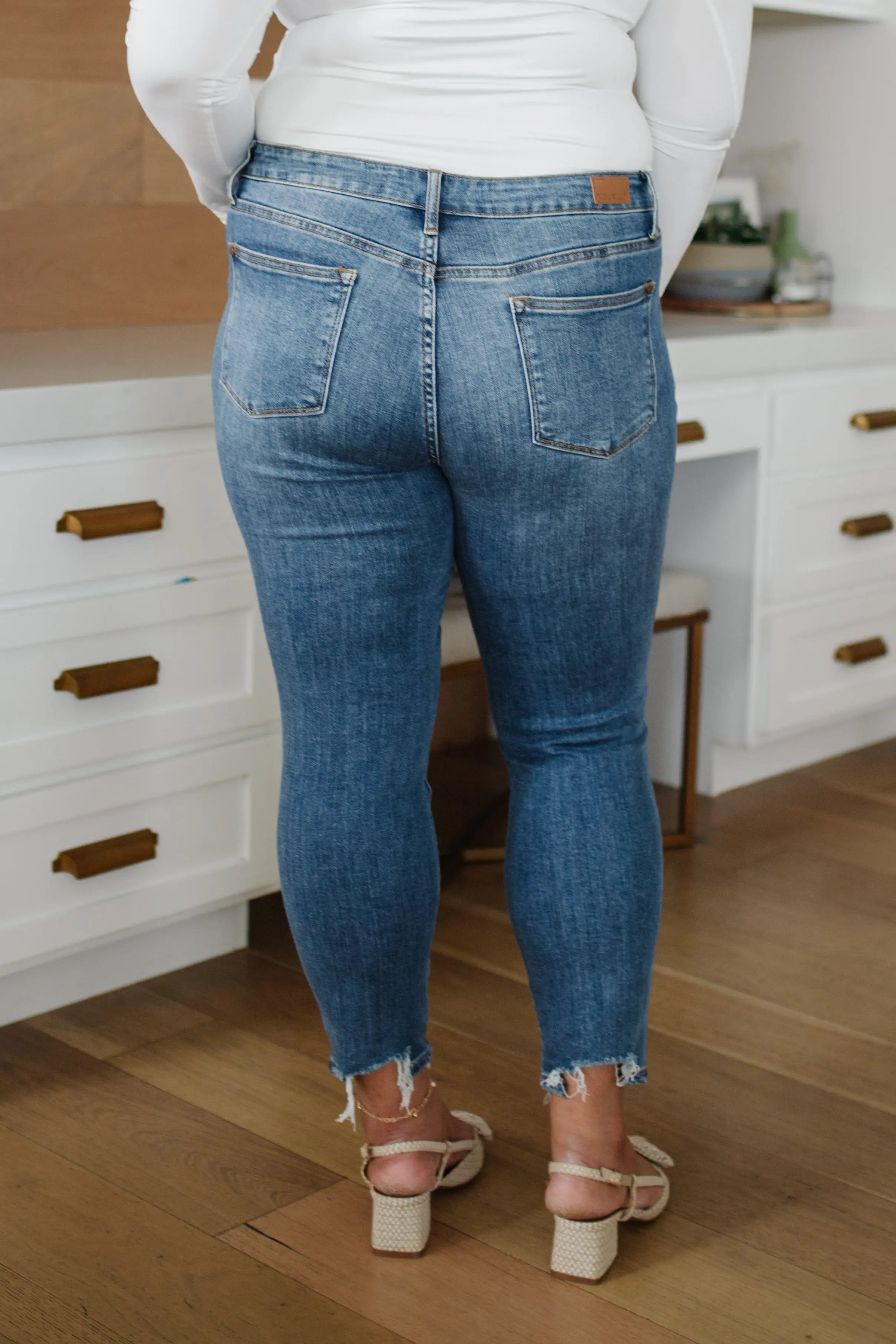Mid-Rise Distressed Hem Slim Fit Jeans for Women | Trendy Ripped Denim Pants | Perfect for Casual Outings & Street Style
