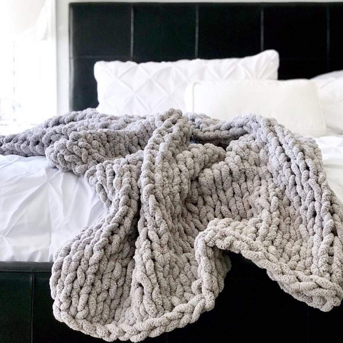 VIYEAR Jumbo Chenille Knit Throw Blanket - Soft Chunky Arm Knit Yarn for Bed, Couch & Sofa - Warm & Cozy 47
