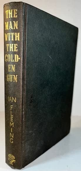 The Man With The Golden Gun - James Bond 007 Collectible Replica for Movie Fans & Gift Ideas | Perfect for Cosplay, Display & Memorabilia Collections