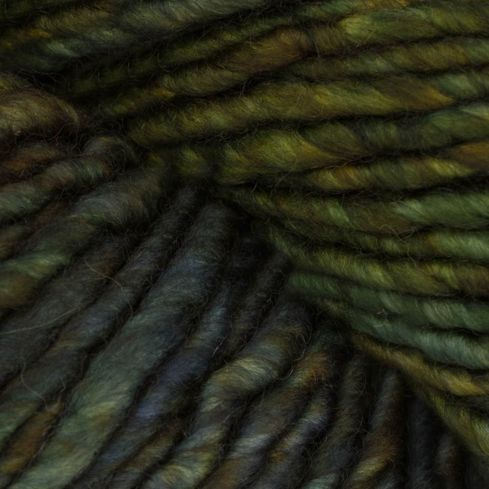 Malabrigo Mecha Hojas (880) - 100% Bulky Merino Wool Yarn for Knitting & Crocheting - Soft Hand-Dyed Chunky Yarn for Scarves, Hats & Winter Accessories