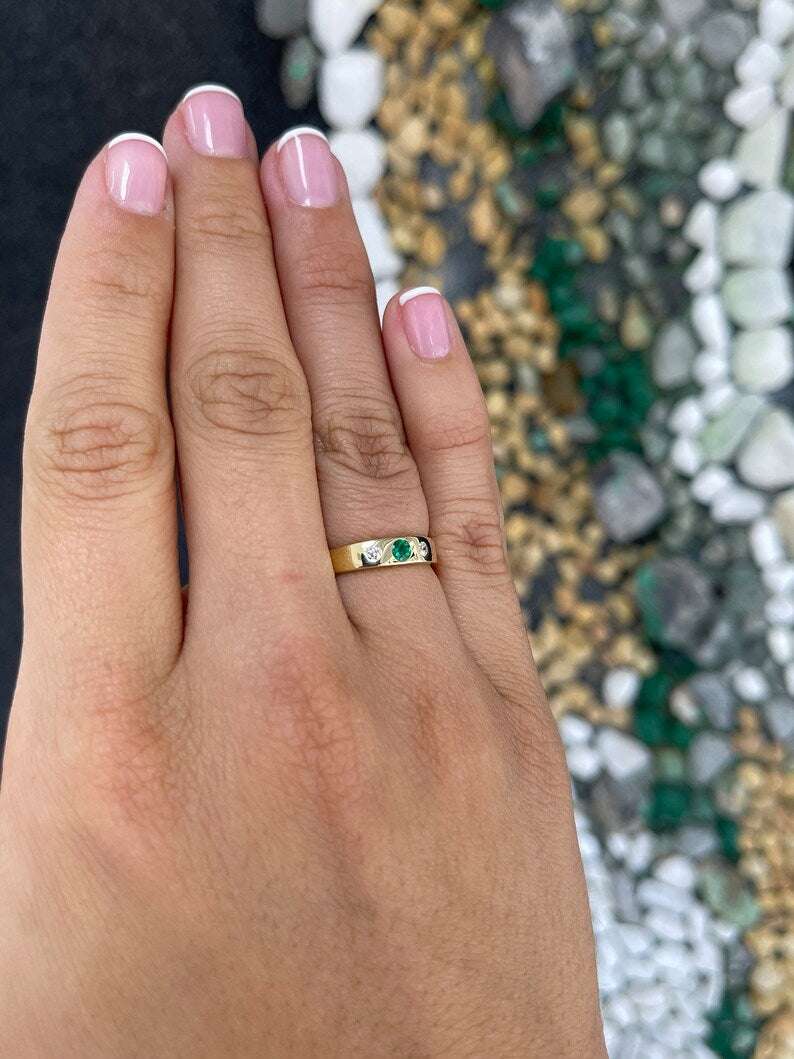 0.32tcw Medium Dark Green Round Cut Emerald & Diamond Three Stone Band 14K Gold Ring for Women - Elegant Anniversary, Engagement, or Wedding Jewelry Gift