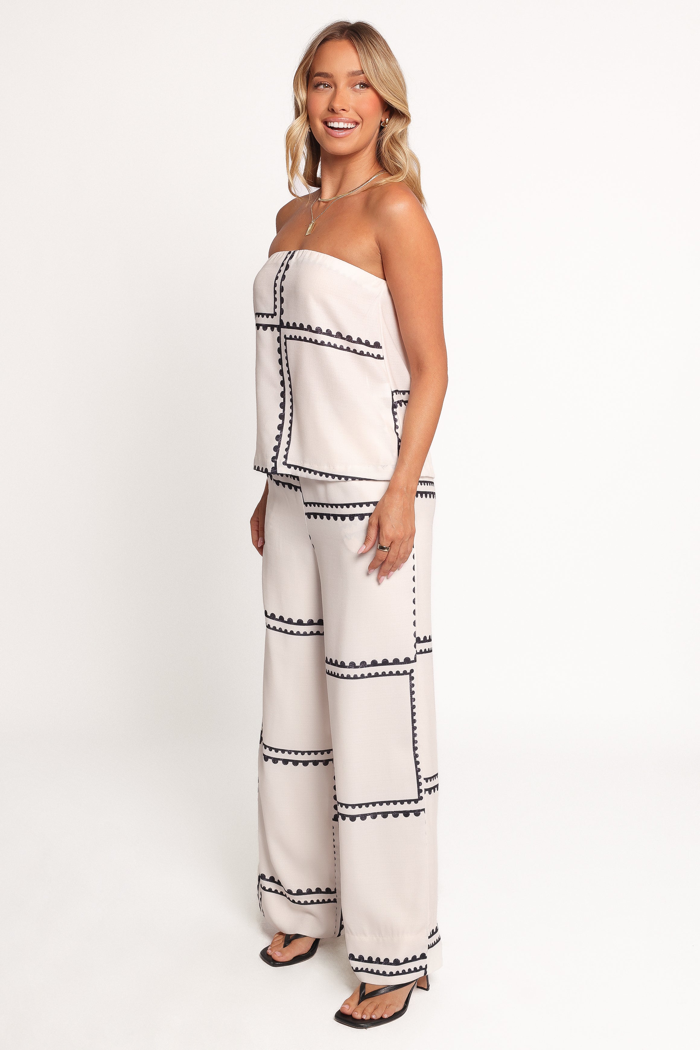 Ezra Women's Casual Pant Set - Soft & Comfortable White Lounge Wear for Home, Travel & Relaxation