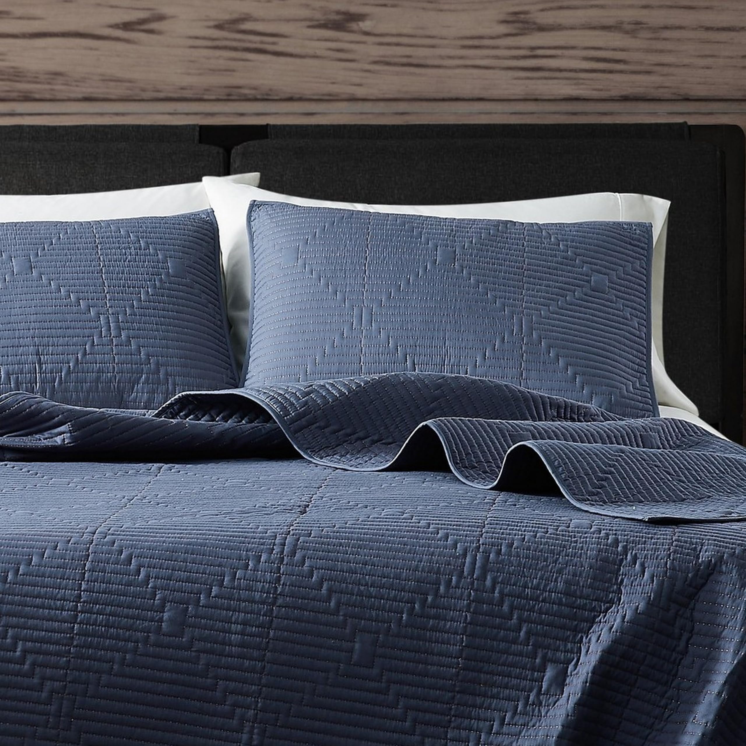 FRYE Ray Pick Stitch Embroidered Blue 3-Piece Full/Queen Quilt Set - Luxury Bedding for Cozy Bedrooms & Guest Rooms