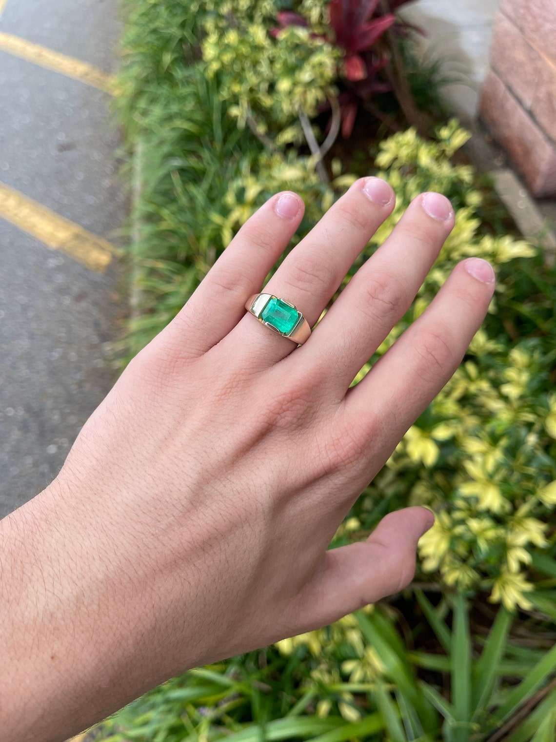 3.52 Carat Colombian Emerald East-West Tension Set Men's Ring in 14K Gold - Perfect for Weddings, Engagements & Special Occasions
