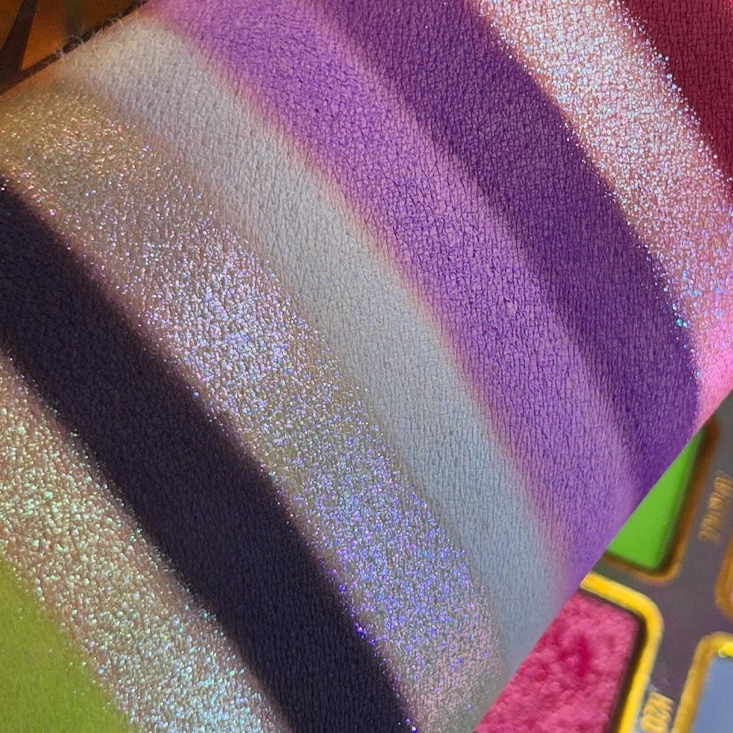 Nueva Vida x Steff's Beauty Stash Eyeshadow Palette - 18 Highly Pigmented Matte & Shimmer Shades | Vegan & Cruelty-Free Makeup | Perfect for Day to Night Looks, Bridal Makeup & Professional Use