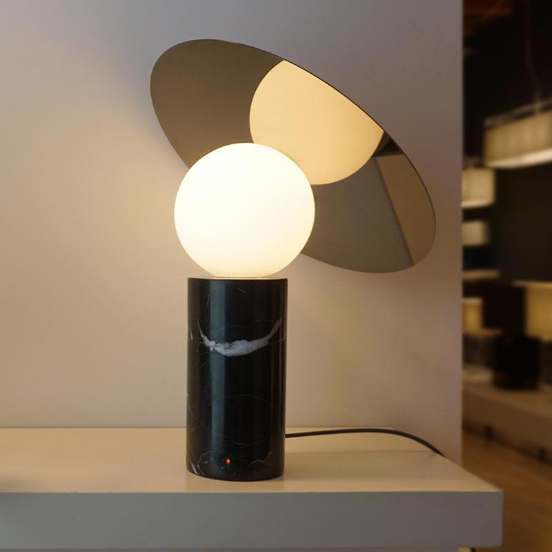 Modern Bola Disc Table Lamp - Minimalist LED Nightstand Light for Bedroom, Living Room & Office - Stylish Home Decor Lighting for Relaxation & Reading