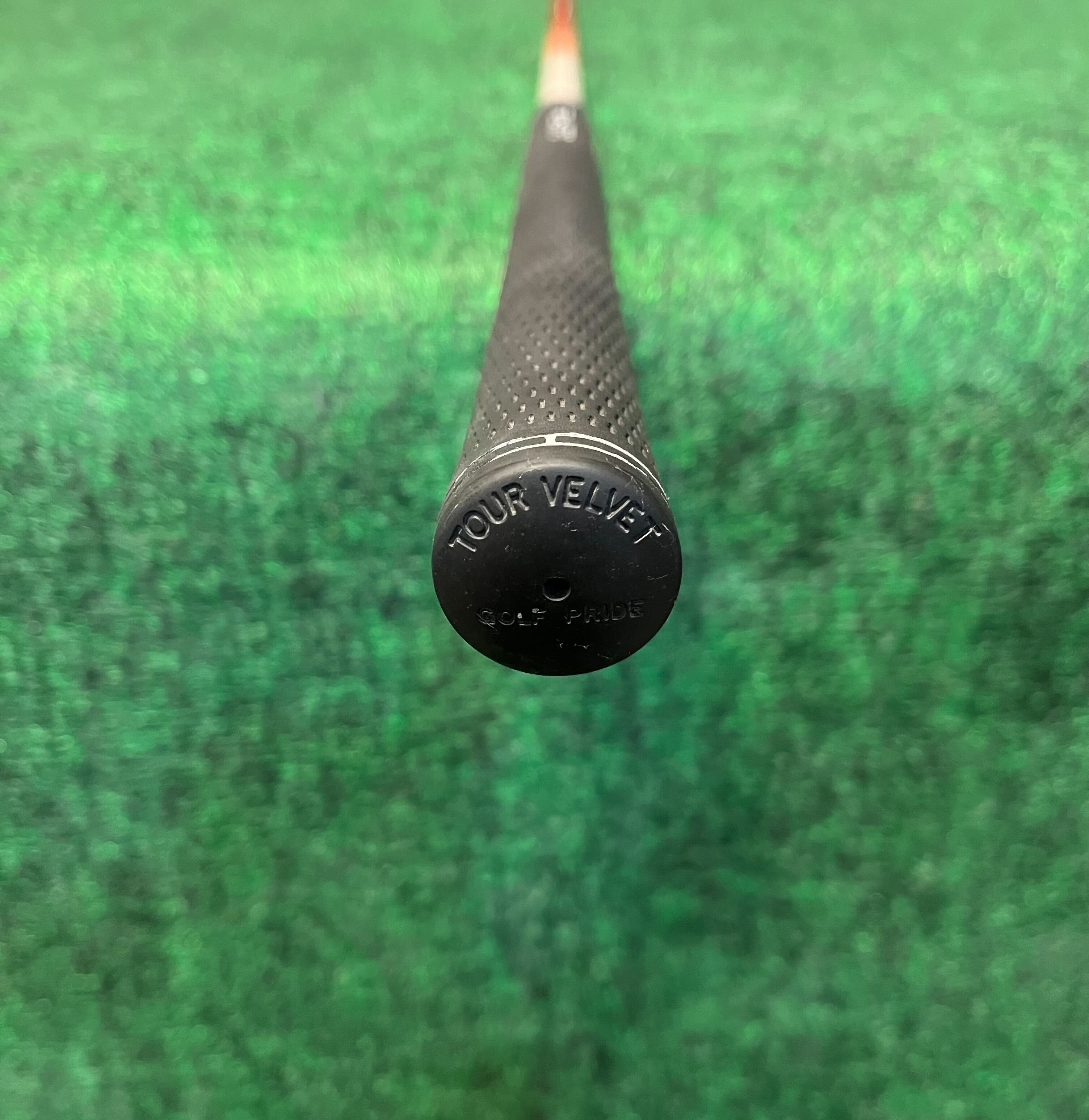 Graphite Design DI 7 Wood Golf Shaft - Stiff Flex 42 Inches for Drivers & Fairway Woods - Perfect for Mid-Handicap Golfers Seeking Distance & Control