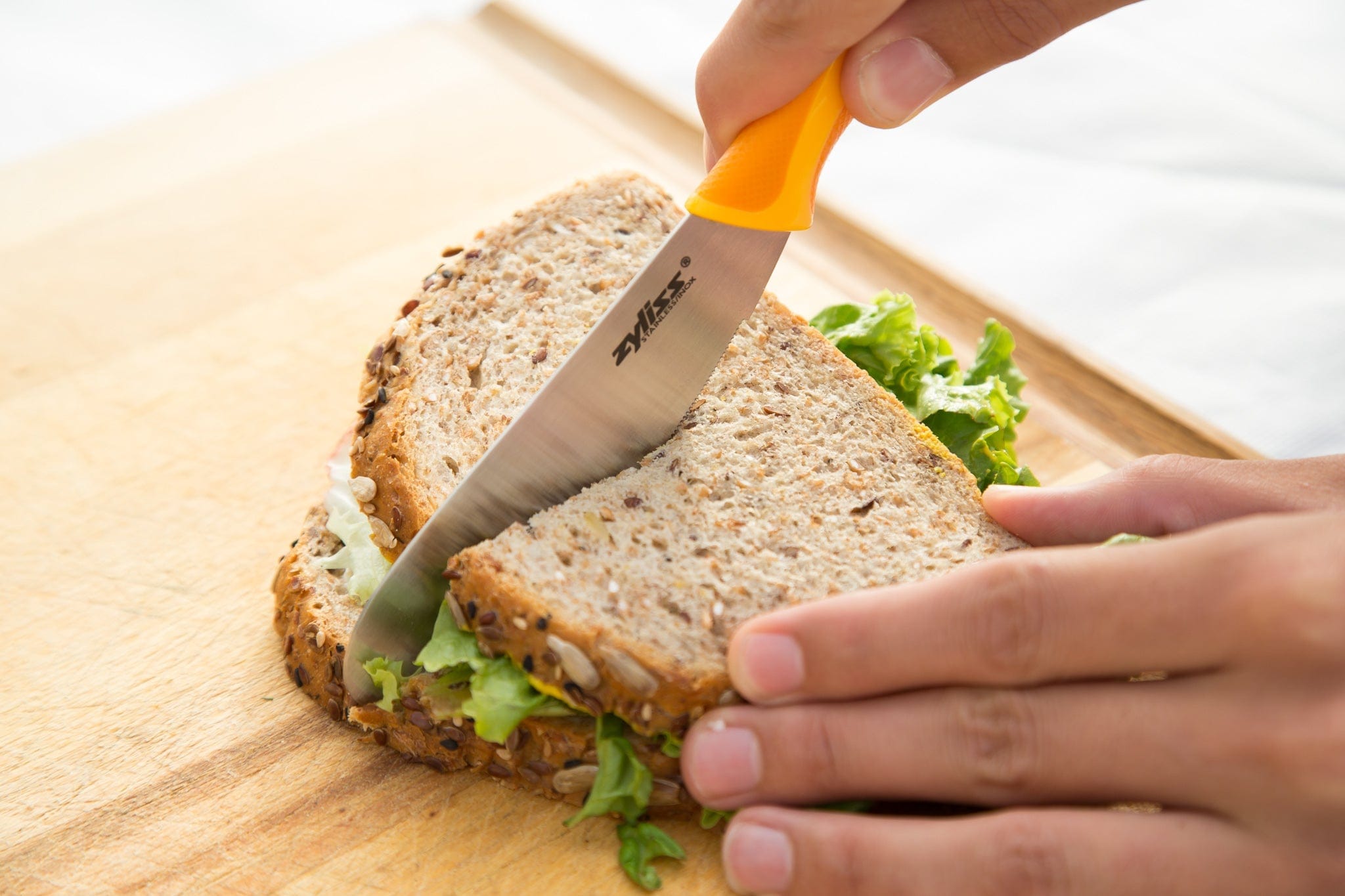 Zyliss Sandwich Knife & Condiment Spreader - Stainless Steel Kitchen Utensil for Picnics, BBQs & Everyday Use