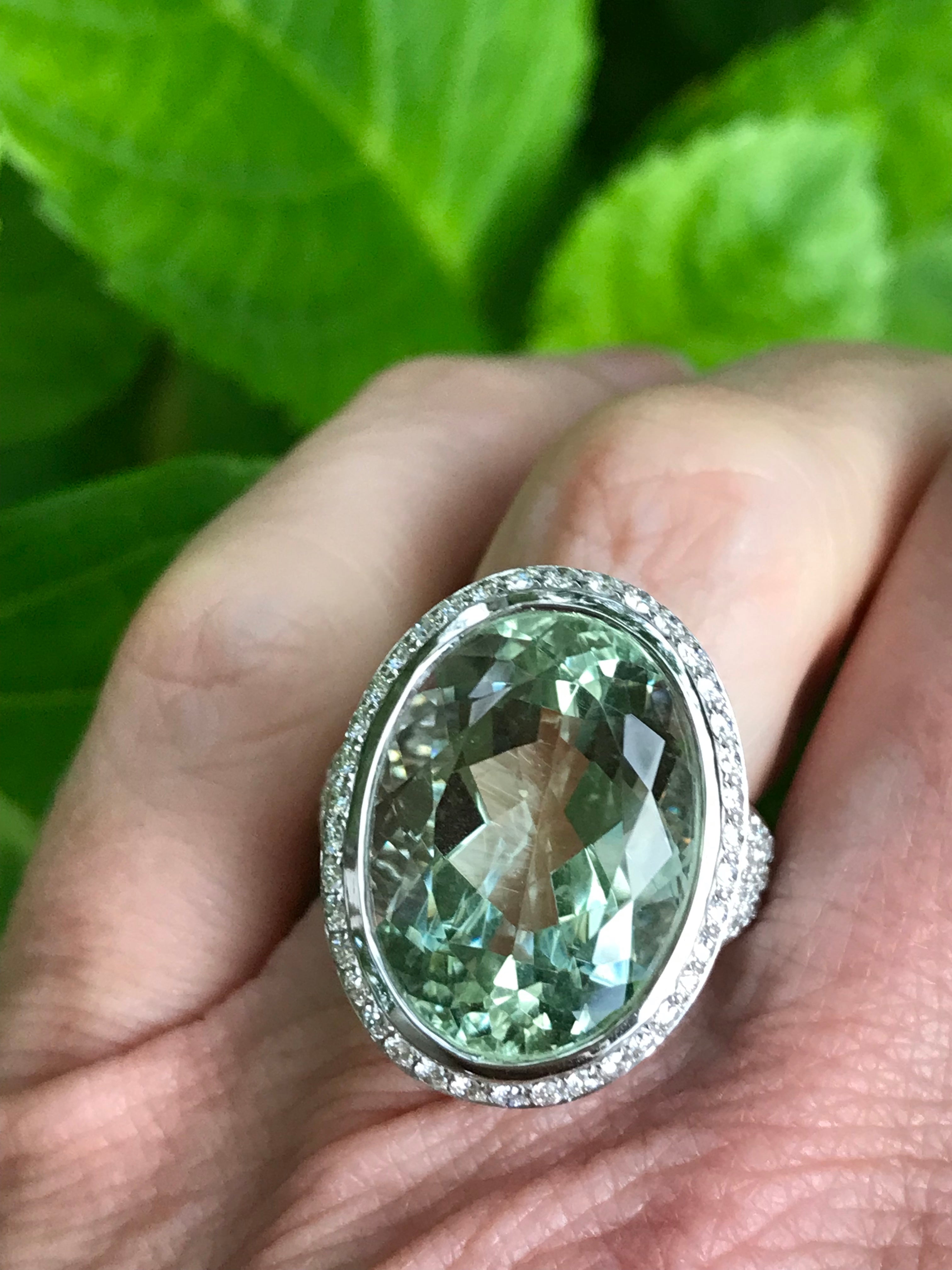 18ct White Gold 14.32ct Green Beryl Ring with Amethyst & Diamond Accents - Elegant Statement Jewelry for Weddings, Anniversaries & Special Occasions