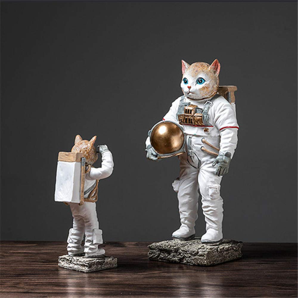 Nordic Minimalist Astronaut Sculpture - Creative Spaceman Statue for Home Decor, Living Room, TV Cabinet & Cat Play Area - Perfect for Modern & Sci-Fi Themed Spaces