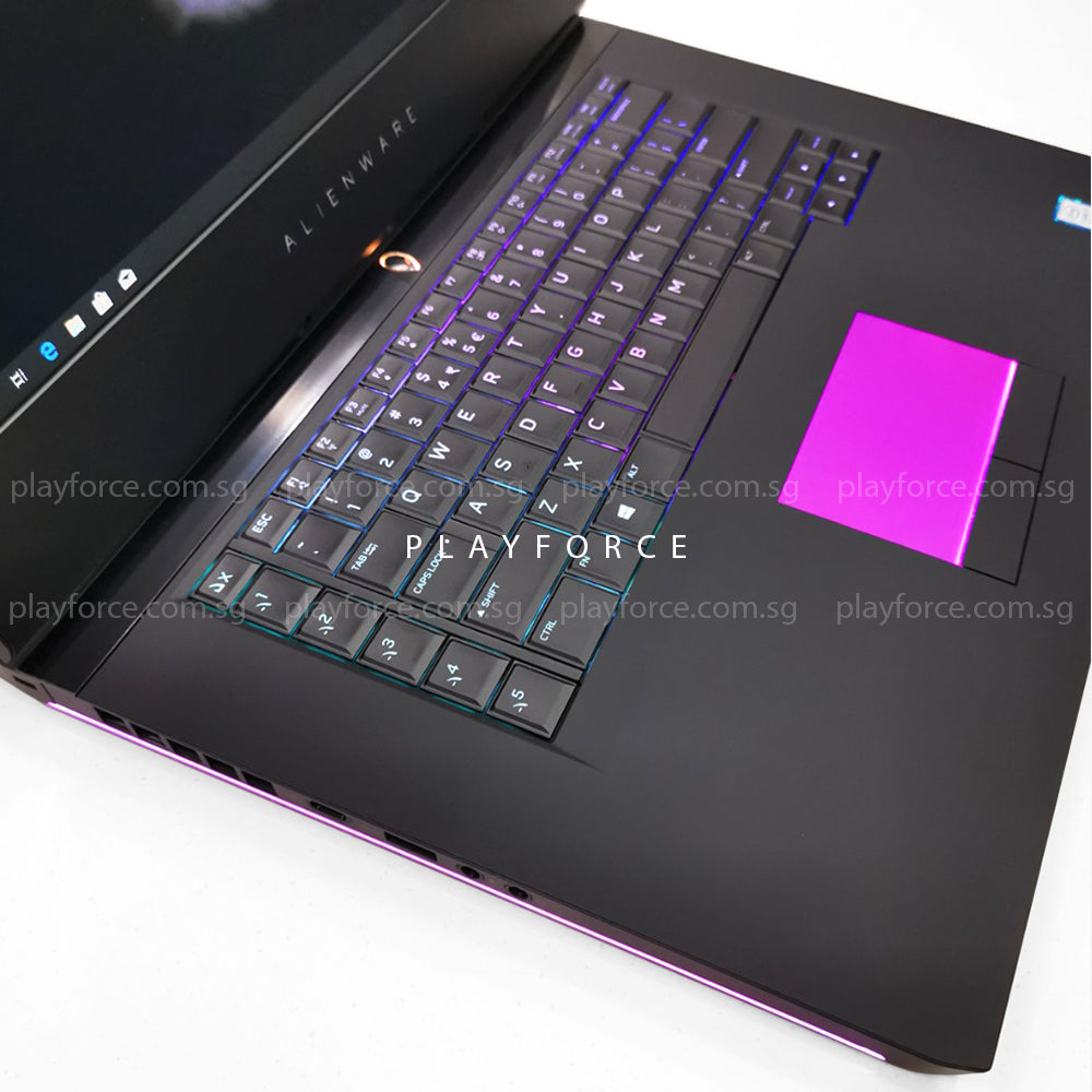 Alienware 15 R3 Gaming Laptop - Intel Core i7-7700HQ, NVIDIA GTX 1070, 16GB RAM, 1TB HDD + 256GB SSD, 15.6
