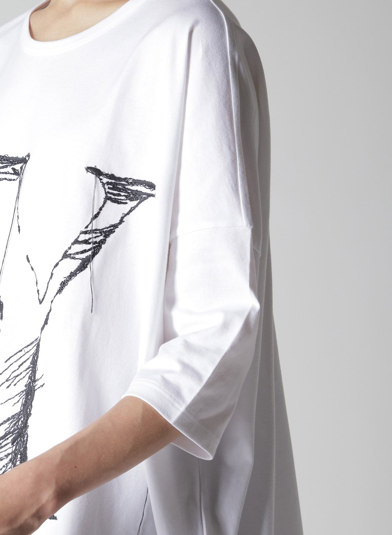 Y's Logo Stitch Cotton Jersey Round Neck T-Shirt for Men - Comfortable Casual Wear for Everyday Outfits and Street Style