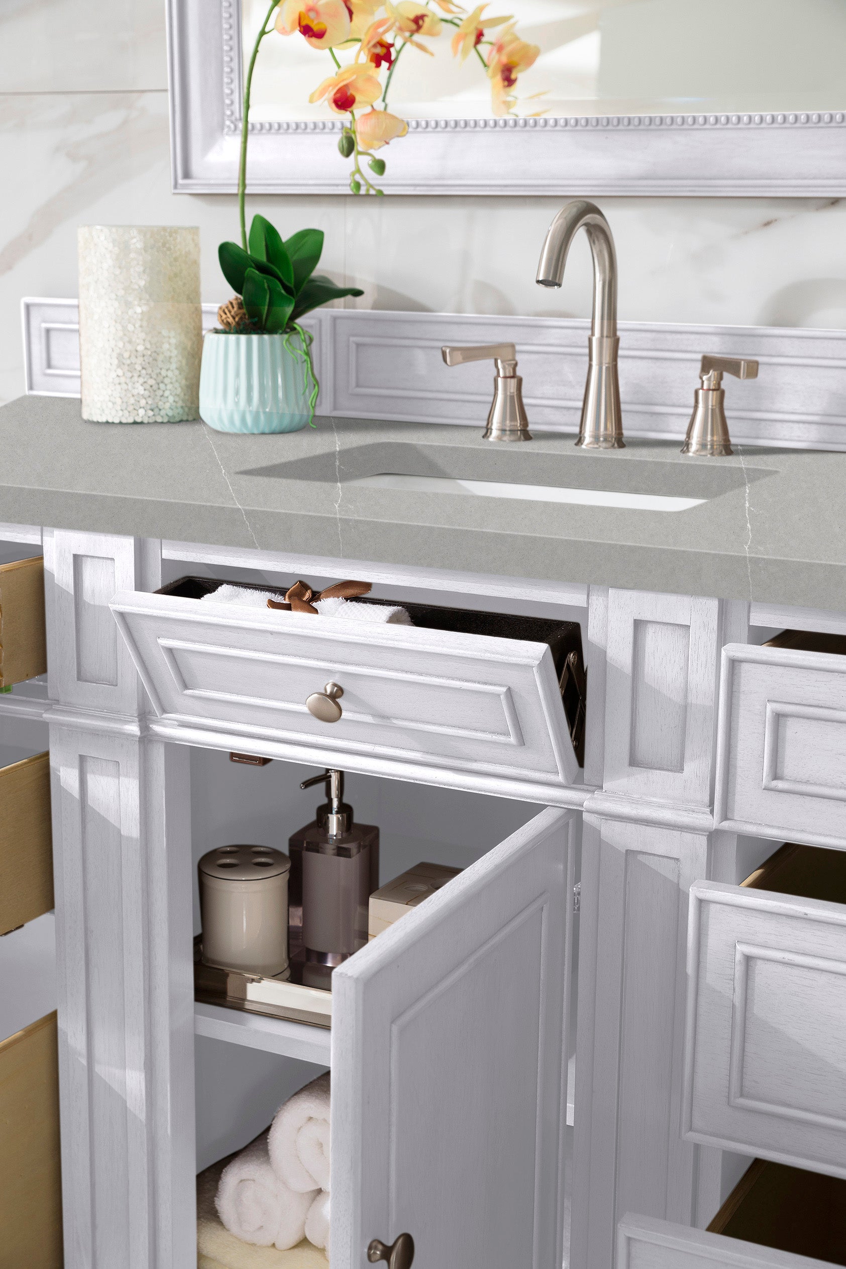 Bristol 60 Inch Single Bathroom Vanity Set with 3CM Eternal Serena Quartz Countertop in Bright White - Perfect for Modern Master Bathrooms & Powder Rooms