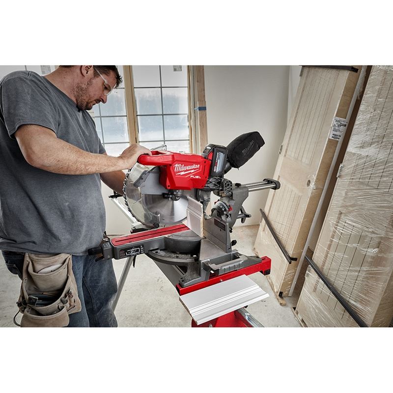 M18 FUEL 18V Brushless Cordless 12-Inch Dual Bevel Sliding Compound Miter Saw Kit - Professional Woodworking & DIY Projects