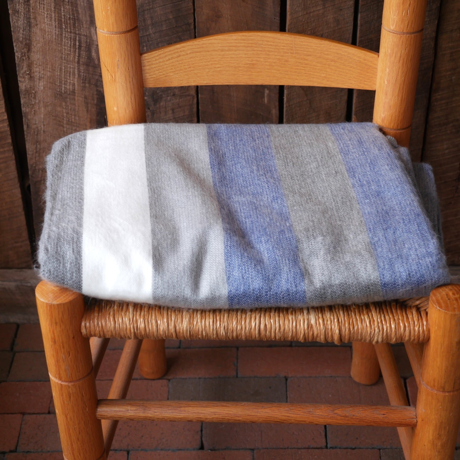 Premium Alpaca Wool Blanket - Ultra Soft & Warm, Hypoallergenic, Eco-Friendly - Perfect for Cozy Nights, Travel, and Home Decor