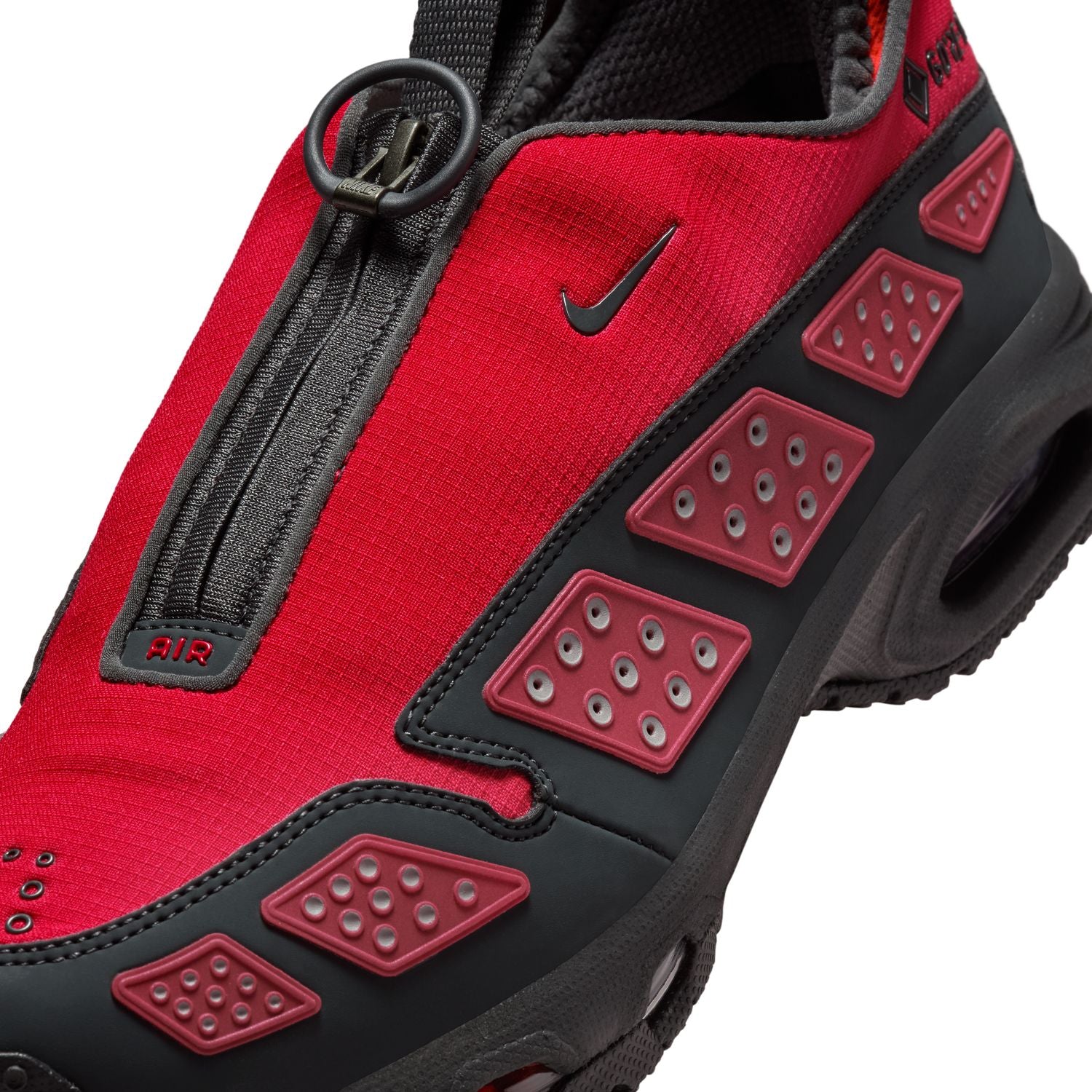 Nike Air Max SNDR GORE-TEX 'Hyper Crimson' Running Shoes - Waterproof & Breathable for Trail Running, Hiking & Outdoor Adventures