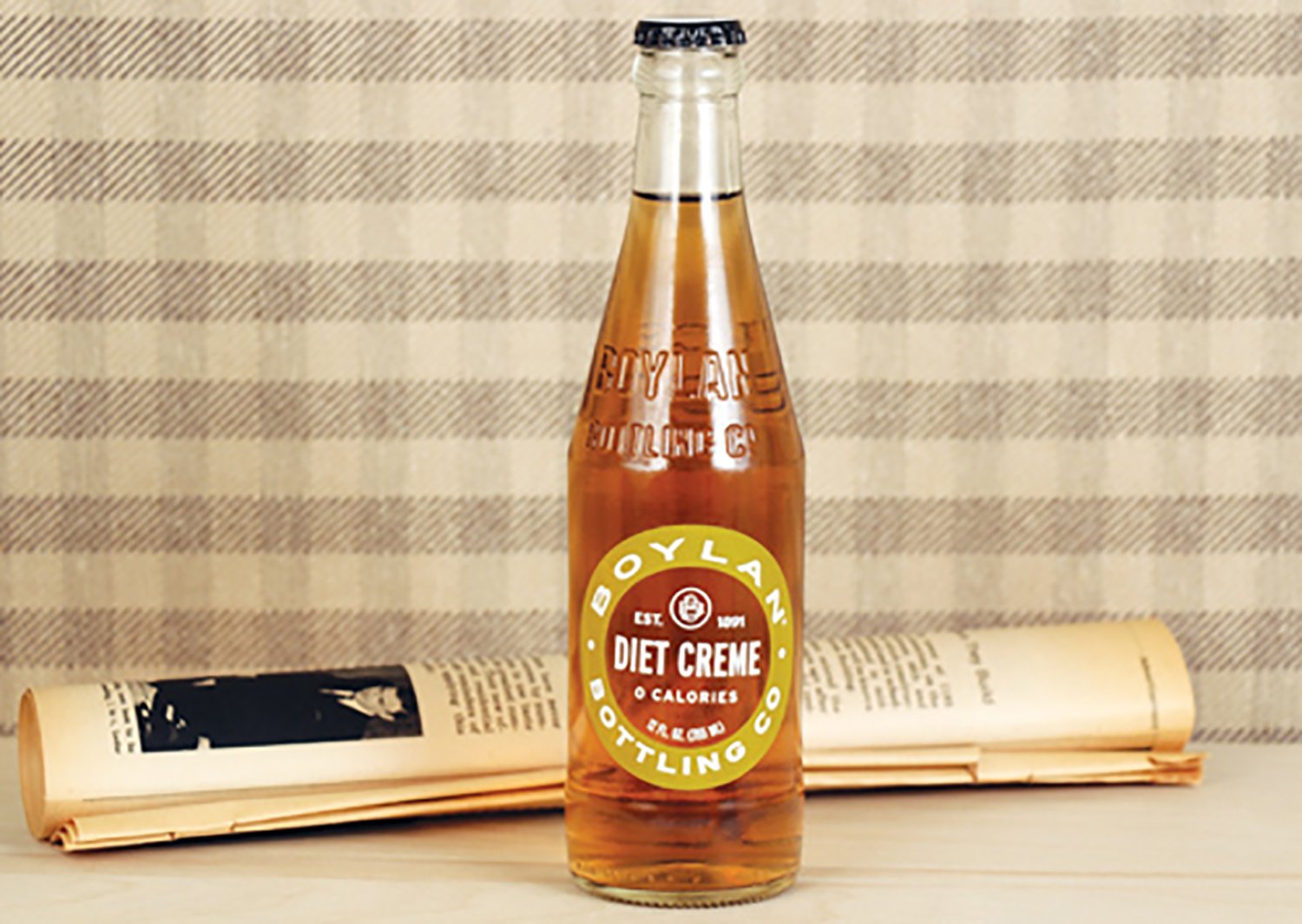 Boylan Diet Cream Soda - 12 fl oz Glass Bottles (24-Pack) | Refreshing Low-Calorie Beverage for Parties, BBQs & Healthy Lifestyle