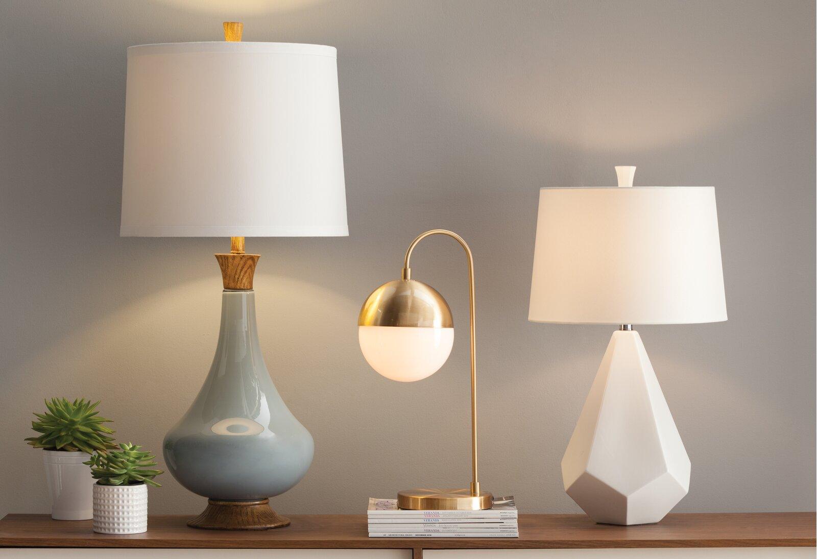 Modern Cedar Moss Table Lamp - Natural Wood & Moss Design for Bedroom, Living Room, or Office Decor - Warm Ambient Lighting for Cozy Spaces