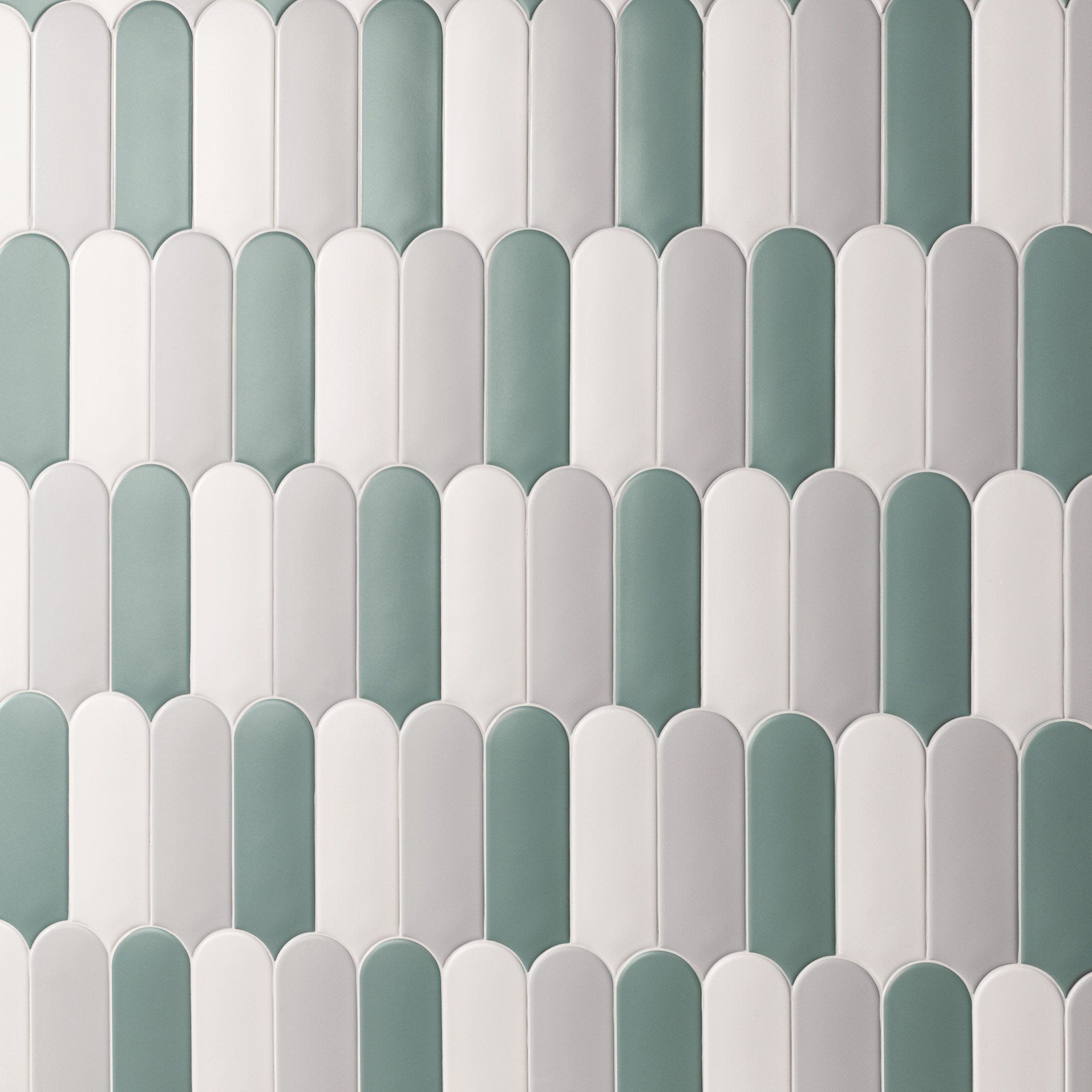 Fan Fishscale Parry Airy Sarina Wall Tile - Natural Ceramic Mosaic for Bathroom, Kitchen & Backsplash Decoration