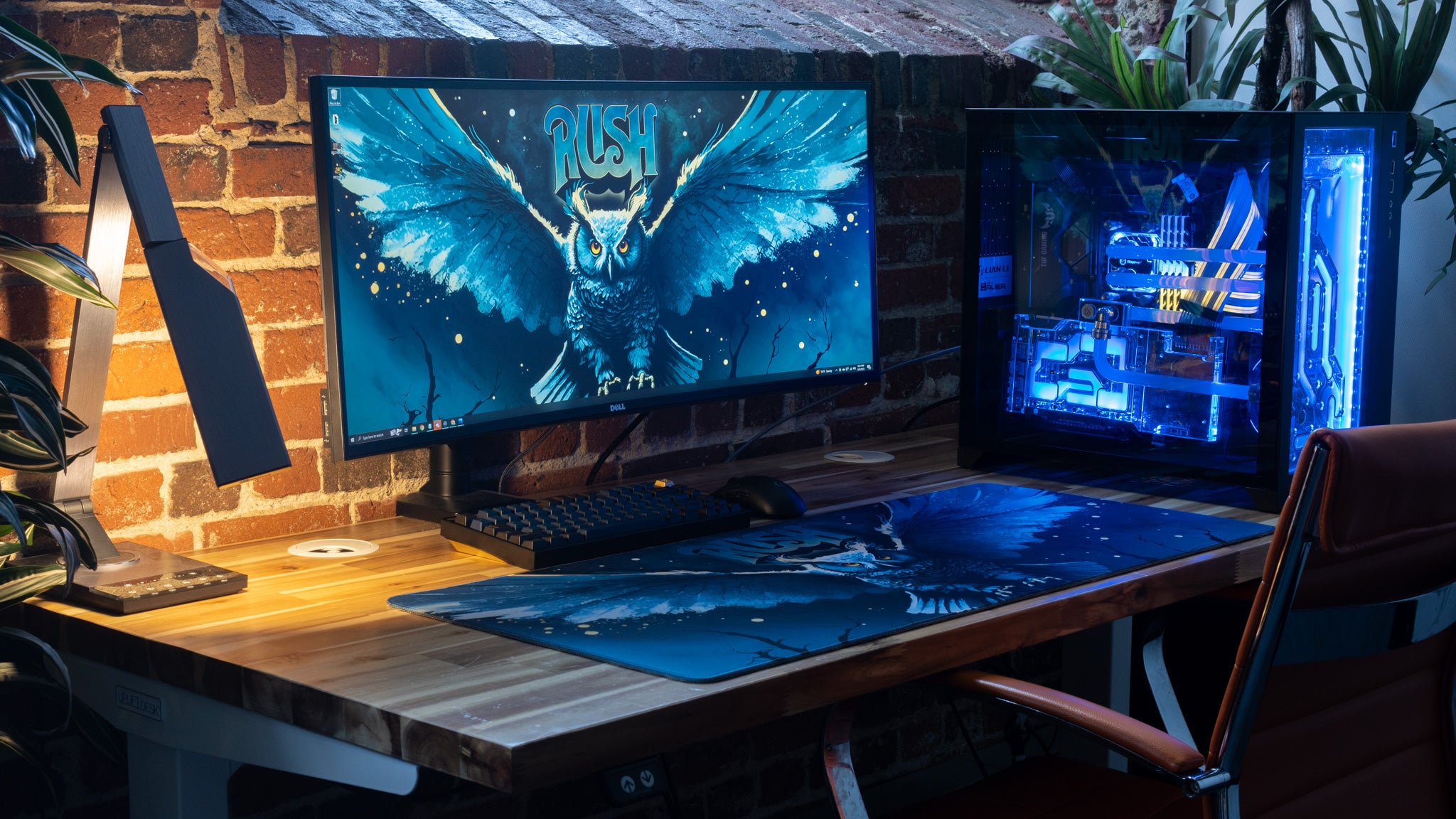 Rush Fly by Night Limited Edition XL Gaming Desk Mat - Large Mouse Pad for PC, Mac & Laptop - Perfect for Office, Home & Esports Gaming Setup