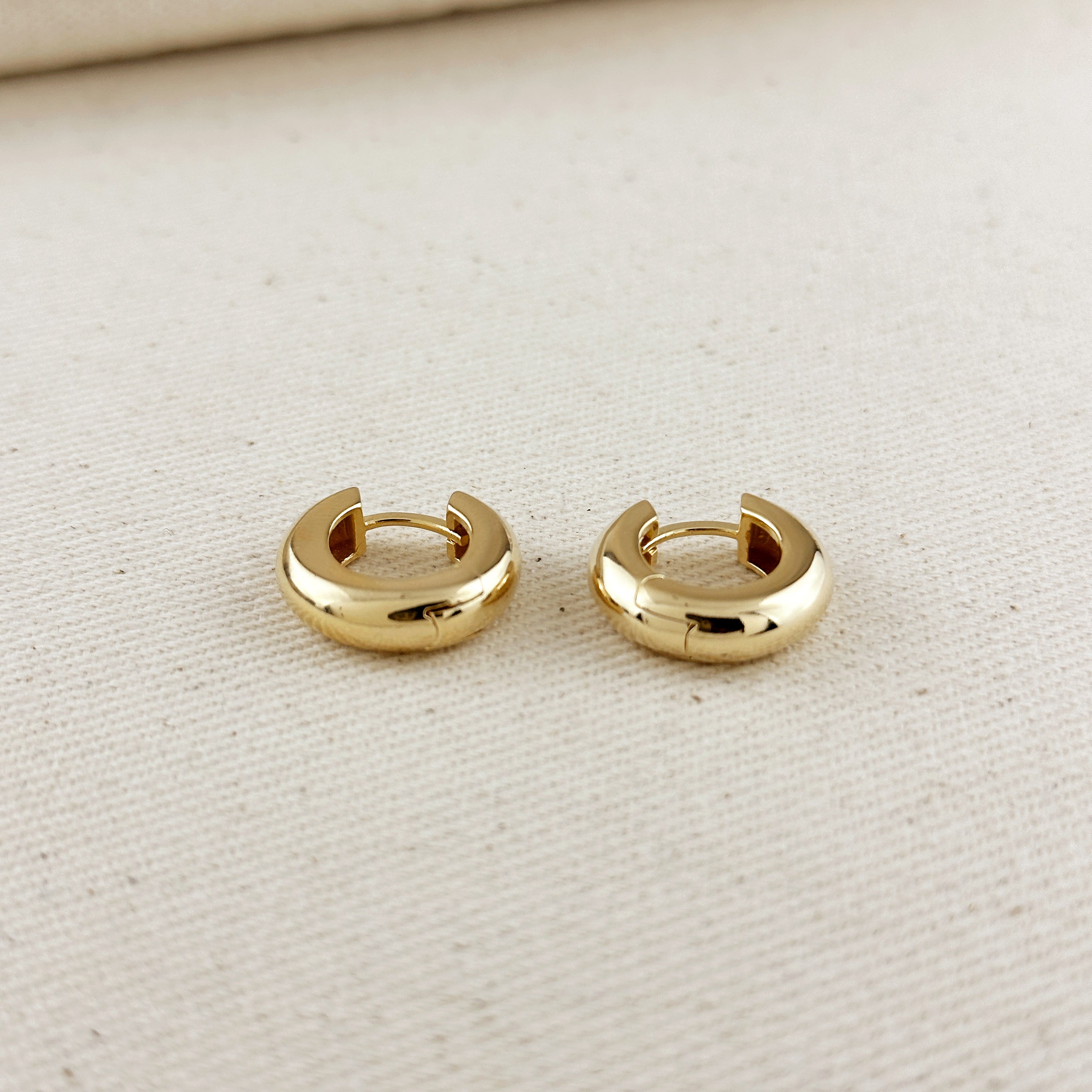 18K Gold Filled 18mm Polished Chunky Clicker Hoop Earrings for Women - Trendy Statement Jewelry for Parties, Weddings & Everyday Wear