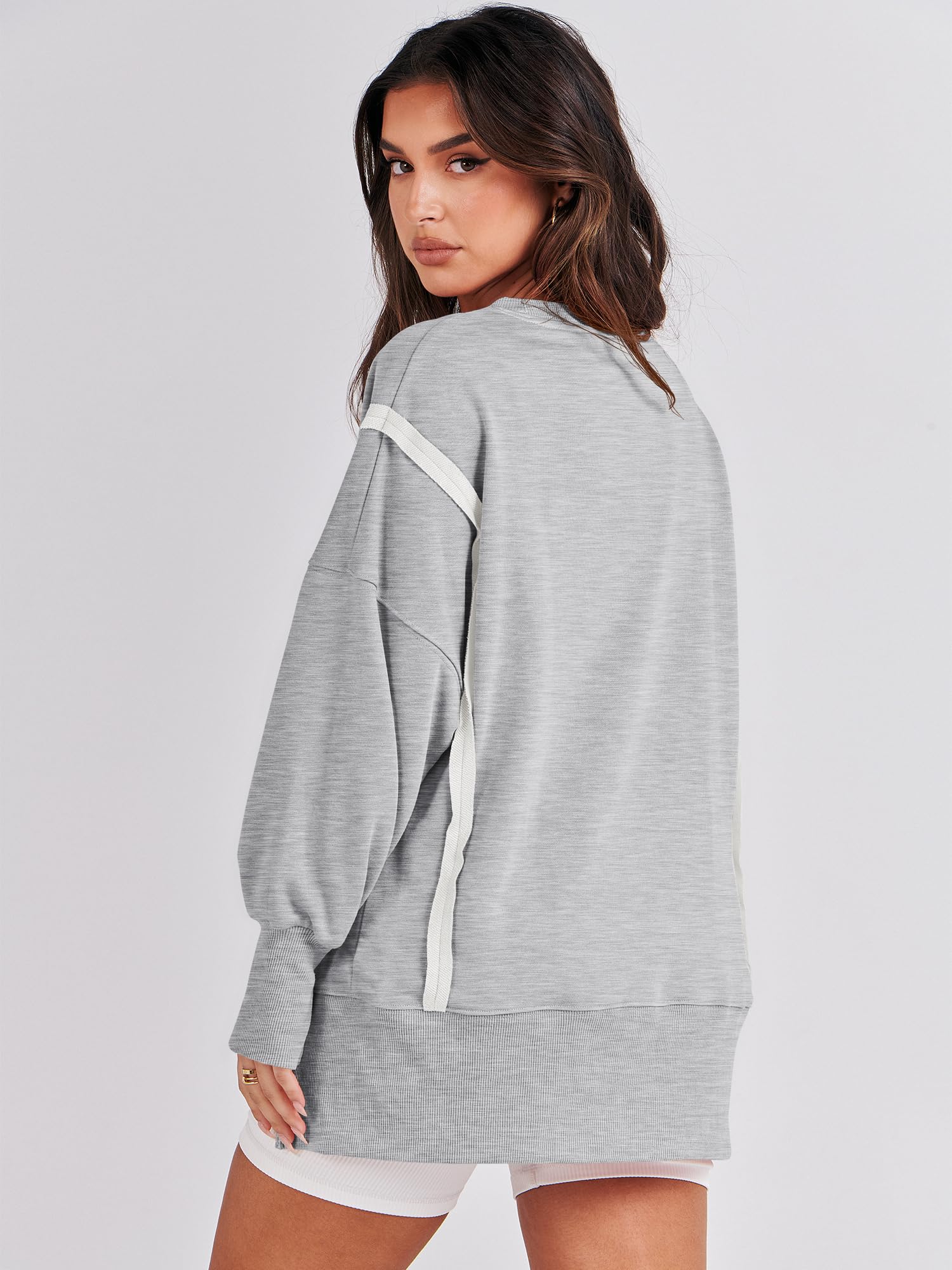 ANRABESS Women's Oversized Sweatshirt - Crew Neck Long Sleeve Casual Loose Fit Slit Side Tops for Fall 2025 | Cozy Loungewear & Streetwear Fashion