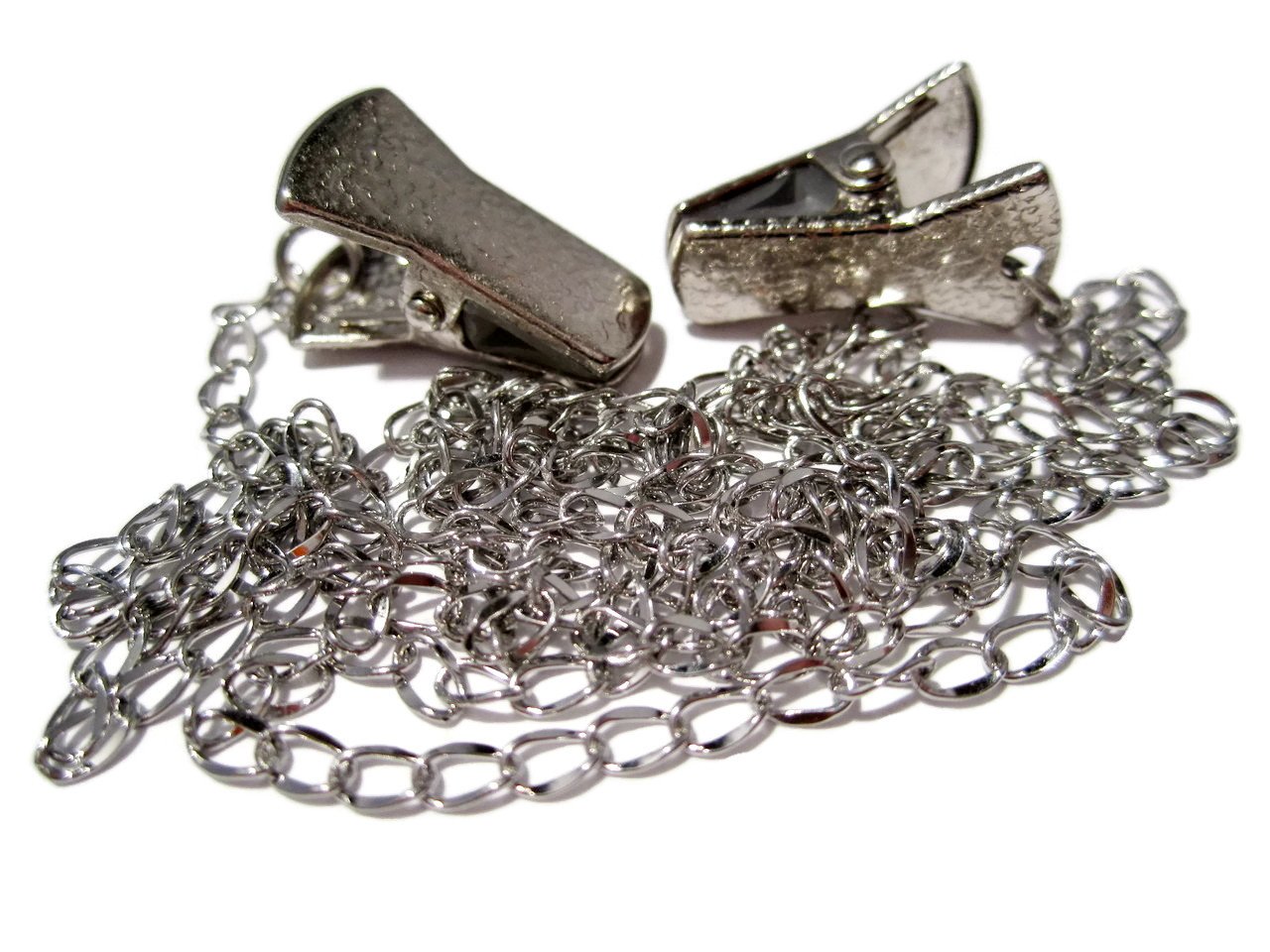 Oval Chain Clip Eyeglass Holder - Stylish Glasses Holder with Secure Clip Grips for Reading, Sunglasses & Eyewear - Perfect for Work, Travel & Daily Use