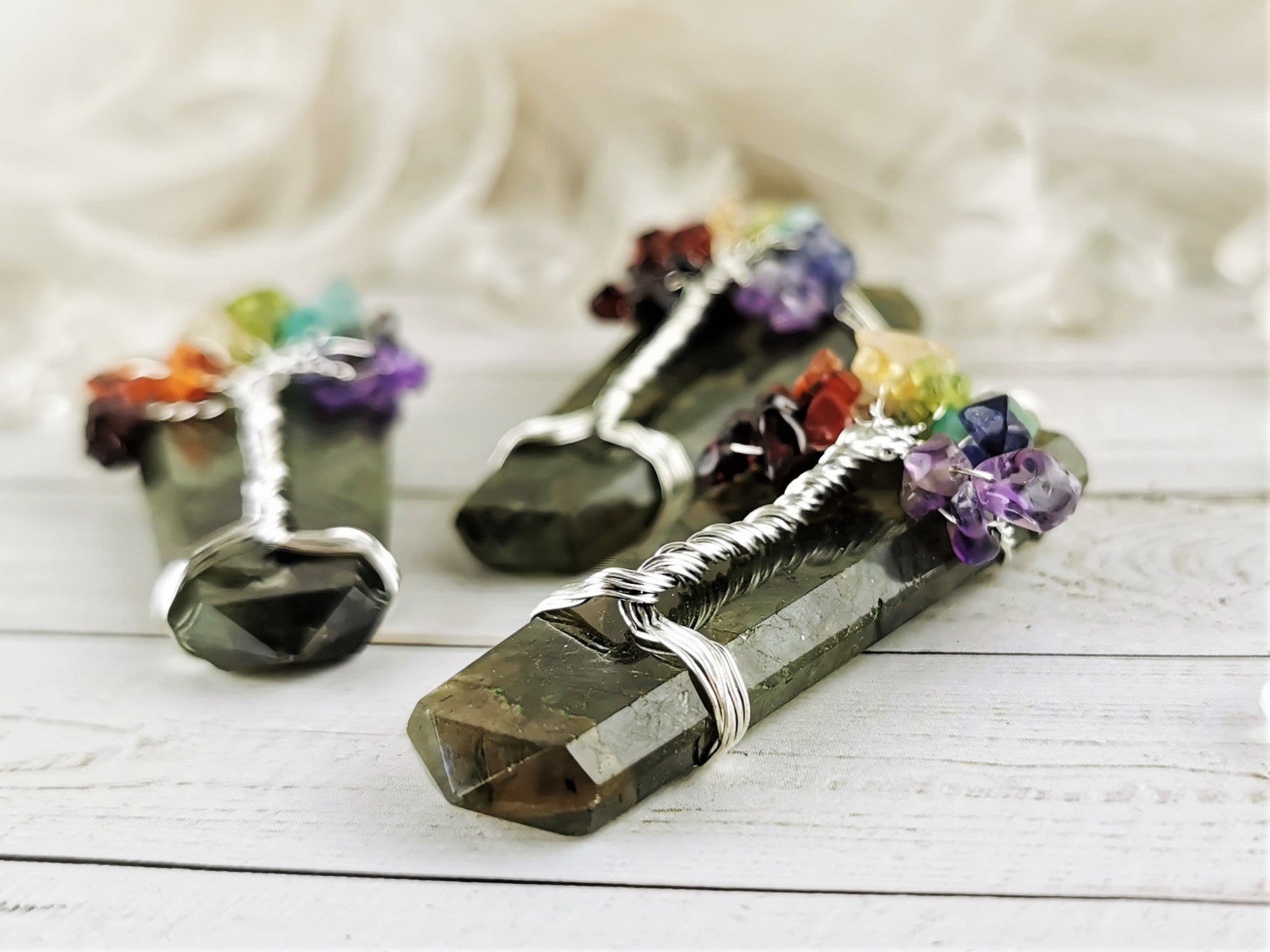 Natural Labradorite Chakra Tree Pendant Necklace - Healing Crystal Jewelry for Meditation, Energy Balancing & Spiritual Gifts