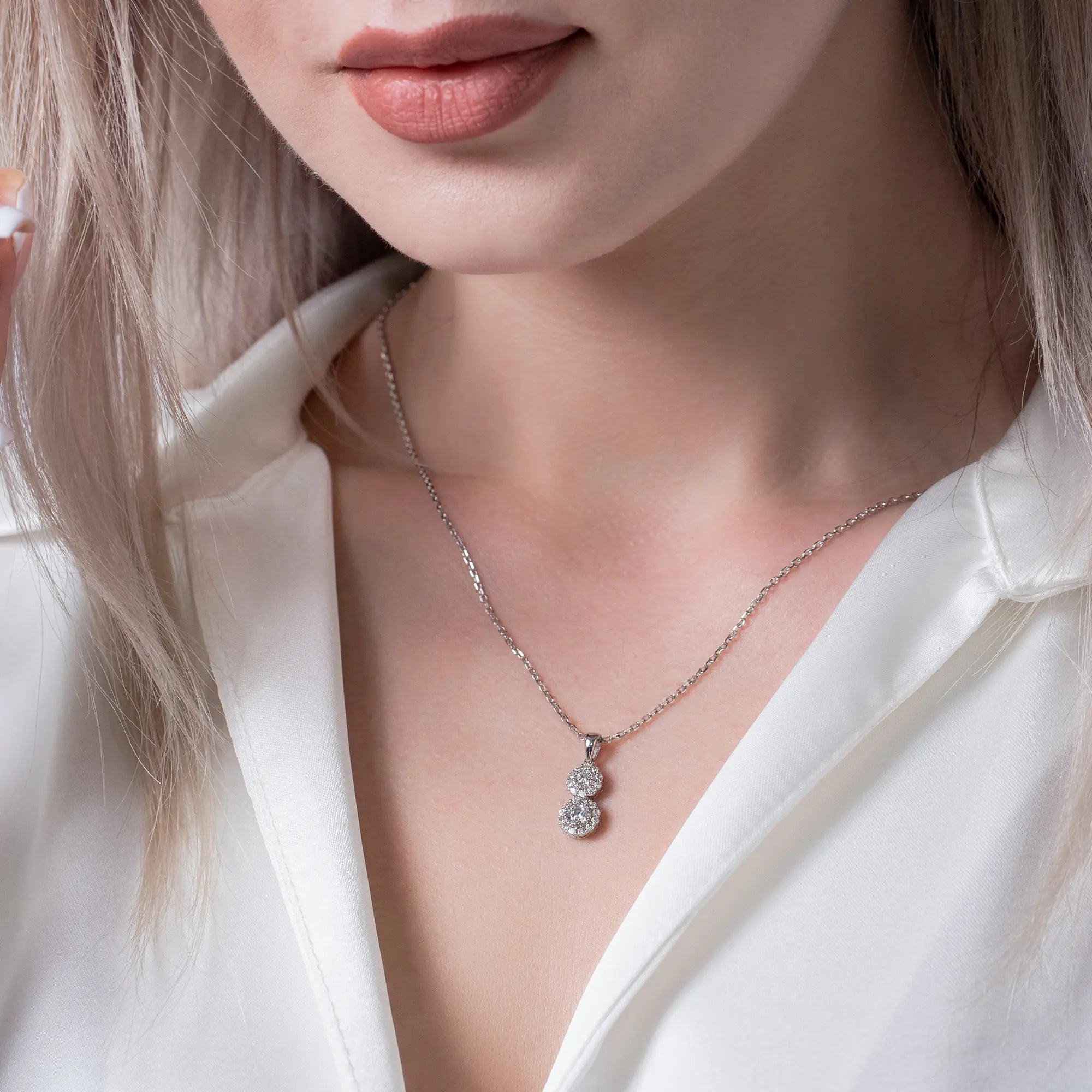 Elegant Cluster Necklace for Women - Dainty Layering Jewelry for Everyday Wear, Date Nights & Special Occasions