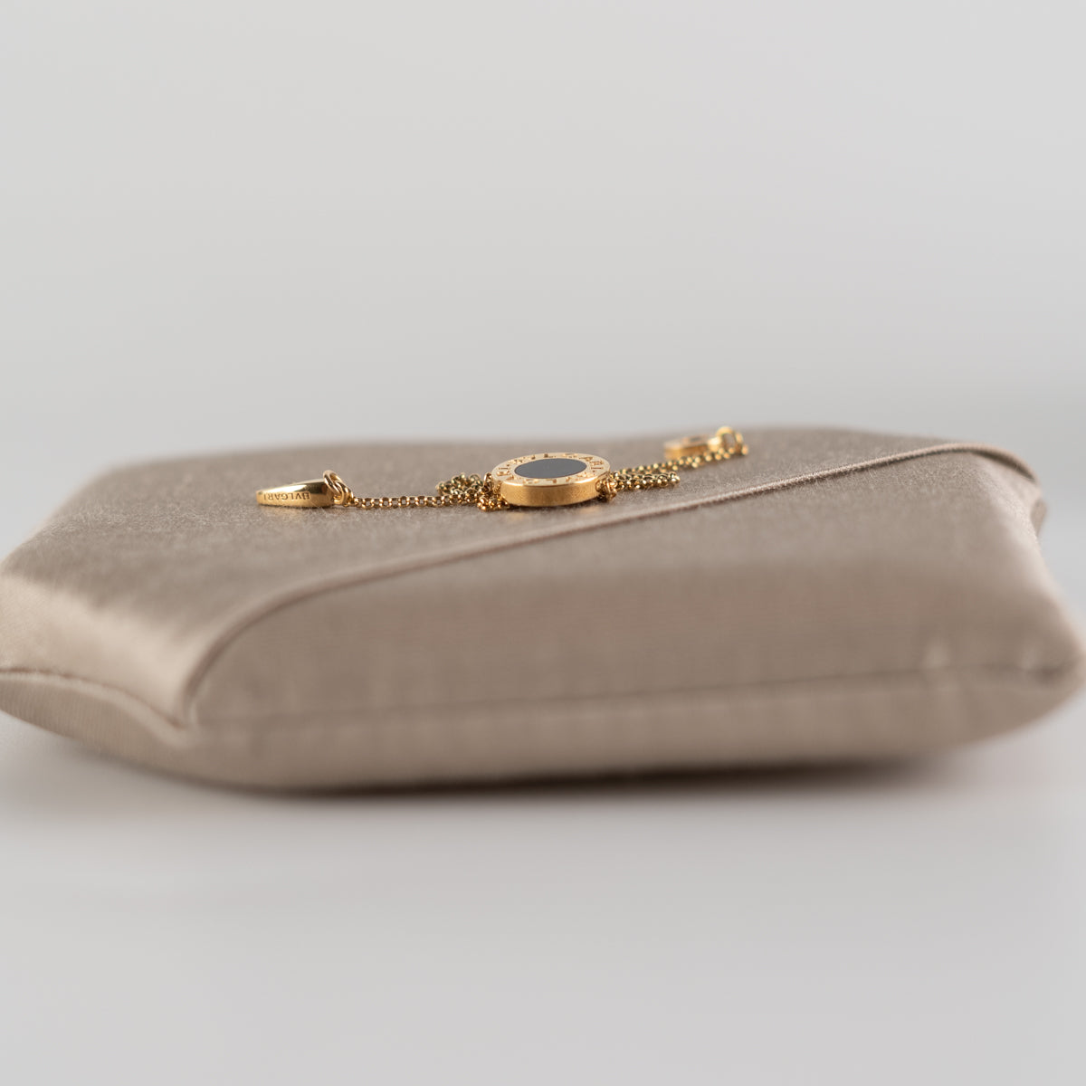 Bvlgari Onyx Bracelet in 18K Yellow Gold - Luxury Italian Jewelry for Women, Perfect for Gifts, Parties & Special Occasions
