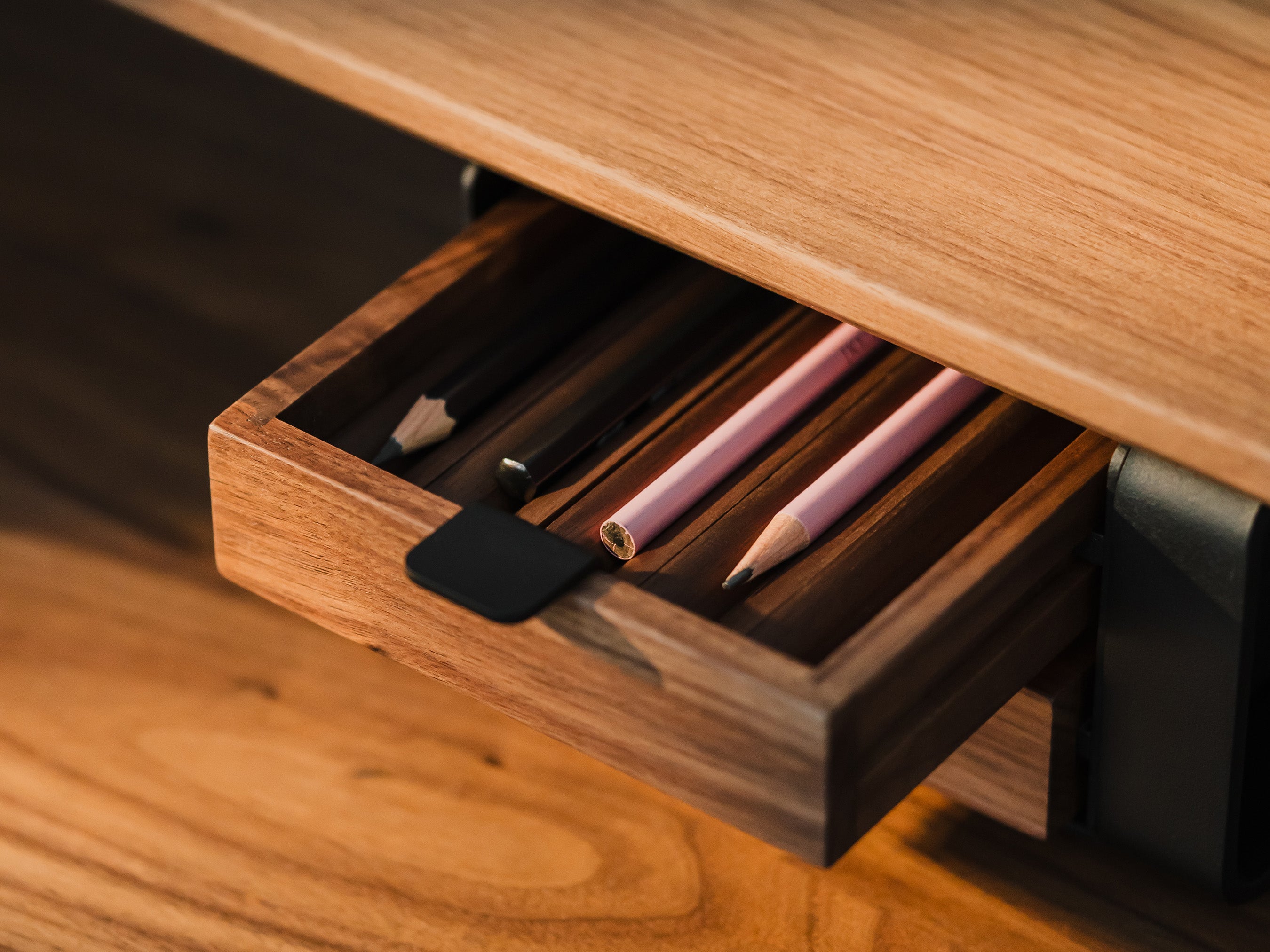 Premium Pen Holder Organizer - Stylish Desktop Pen Stand for Office & Home Use - Perfect for Pens, Pencils, Markers & Stationery Storage