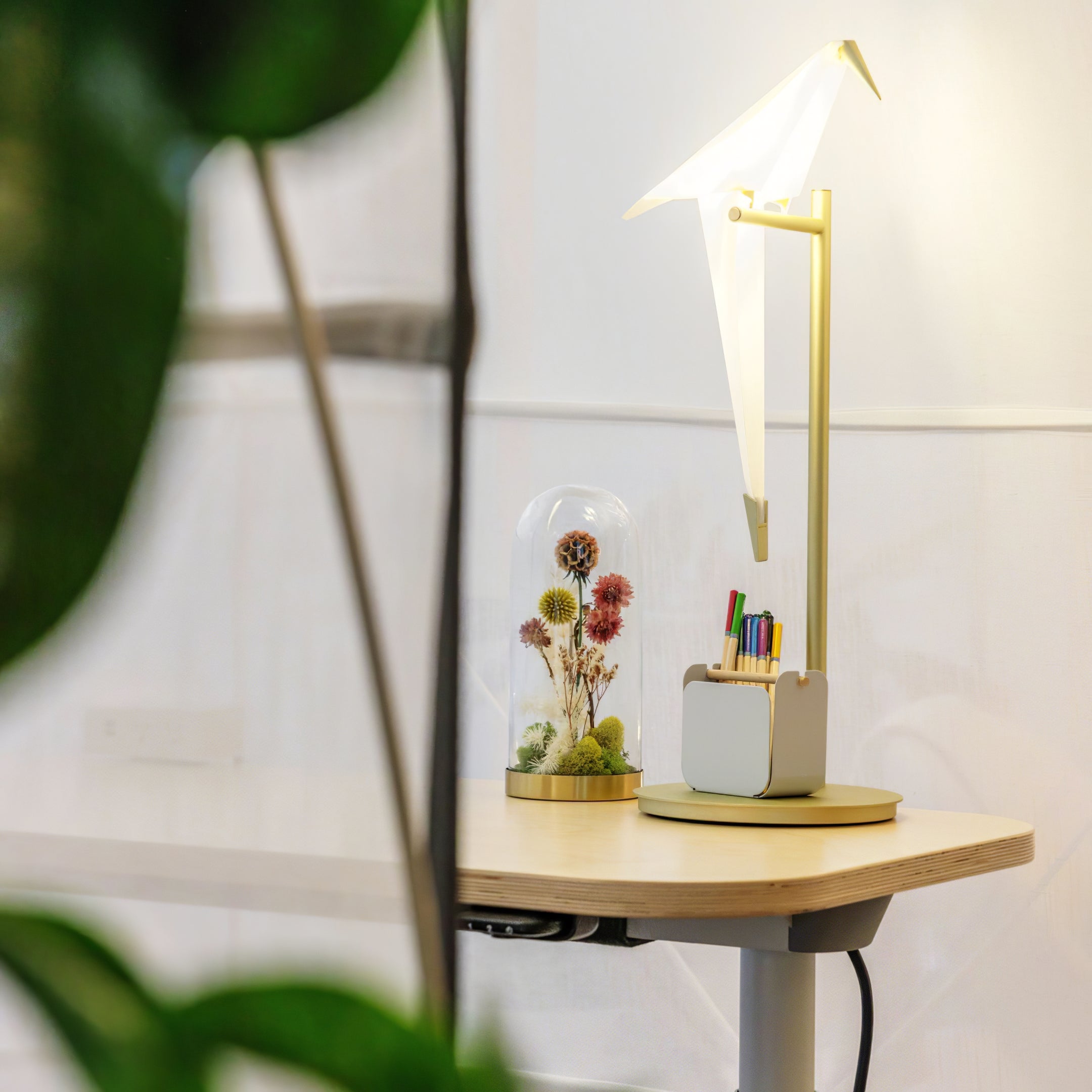 Origami Paper Crane LED Table Lamp - Handmade Japanese Decor for Bedroom & Living Room - Perfect for Relaxation & Meditation Spaces