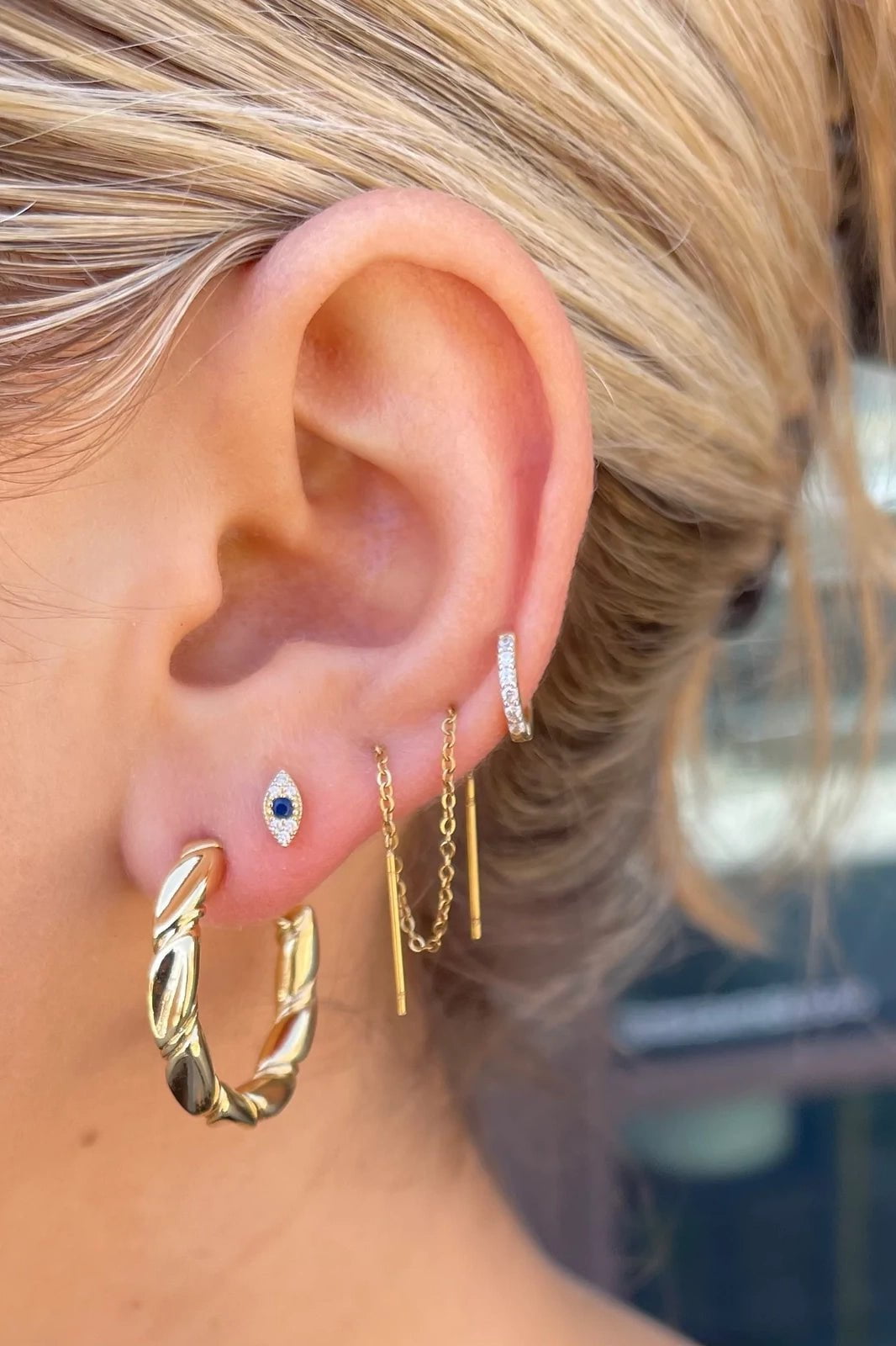 Stylish Tay Twisted Hoop Earrings for Women - Trendy Gold & Silver Dangle Hoops - Perfect for Parties, Weddings & Everyday Wear