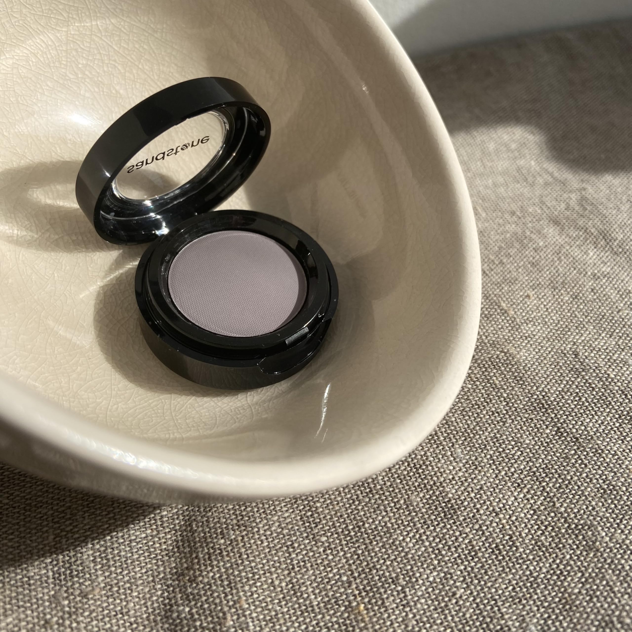 Hypoallergenic Vegan Eyeshadow for Sensitive Eyes - Long Lasting, Fragrance-Free & Allergy Certified Makeup (522 Grey Lady) | Perfect for Daily Wear & Special Occasions
