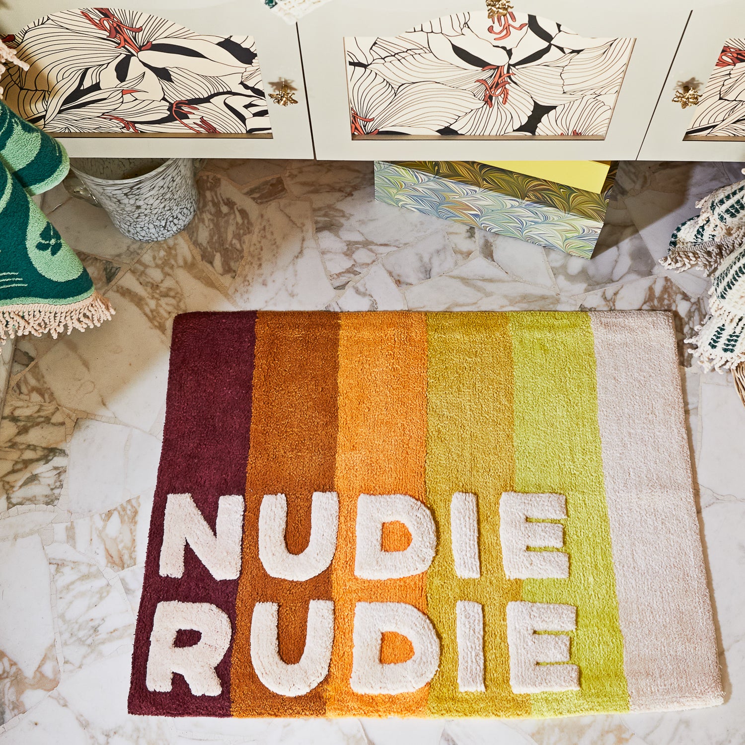 Premium Dariel Nudie Bath Mat - Super Absorbent, Non-Slip, Quick-Dry Bathroom Rug for Shower & Tub - Soft Microfiber Floor Mat for Bath, Spa & Home Decor - Kent Collection
