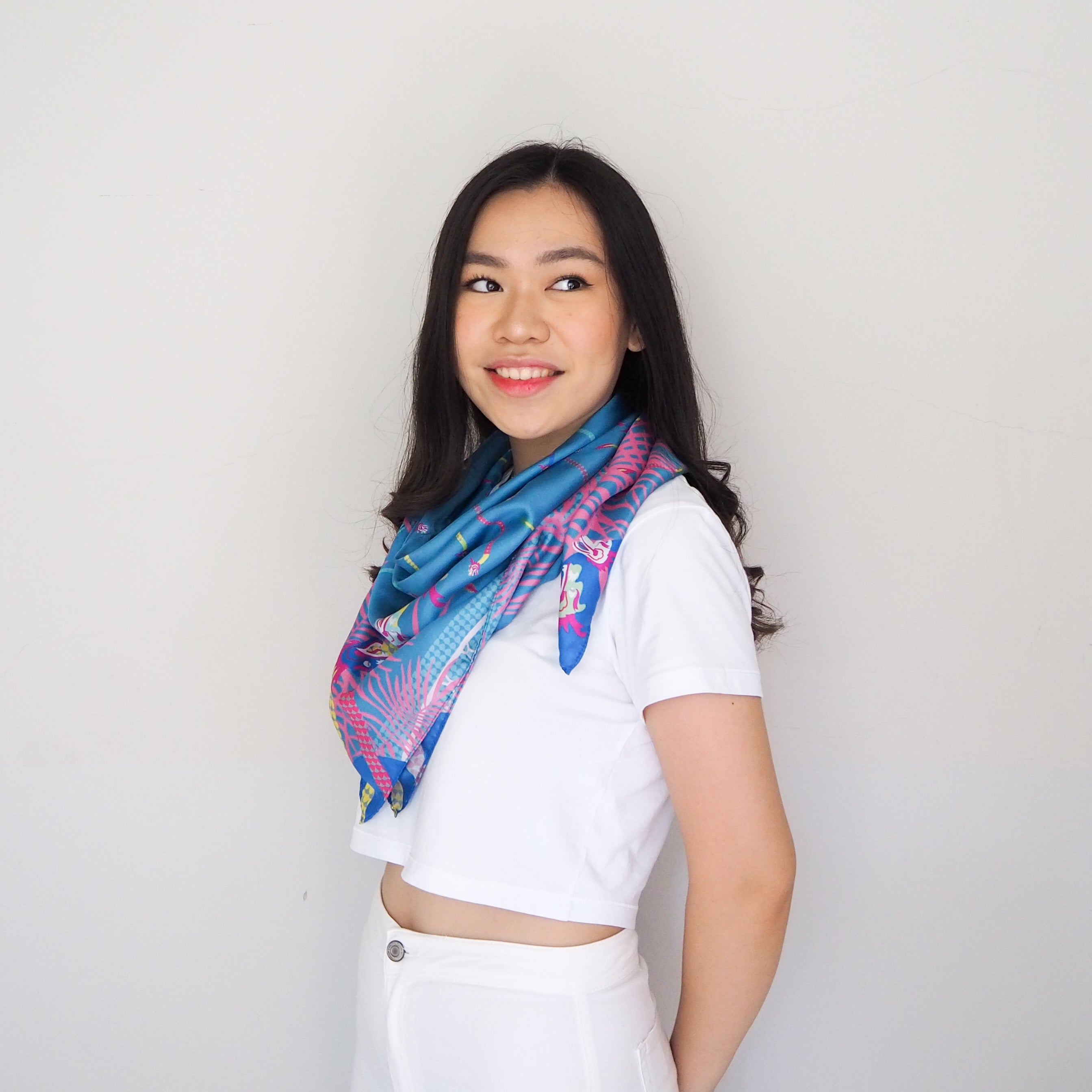 Exquisite Singapore Water Silk Scarf with Dragon Design - Elegant Fashion Accessory for Women, Perfect for Parties, Weddings & Special Occasions