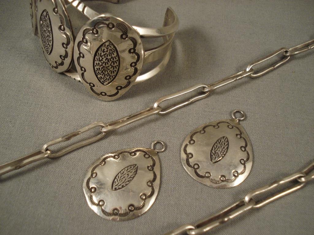 Authentic Vintage Navajo Native American Jewelry Set - Sterling Silver Bracelet & Necklace by Arizona Living Treasure Artist | Handcrafted Southwest Style for Boho Fashion & Cultural Collectors