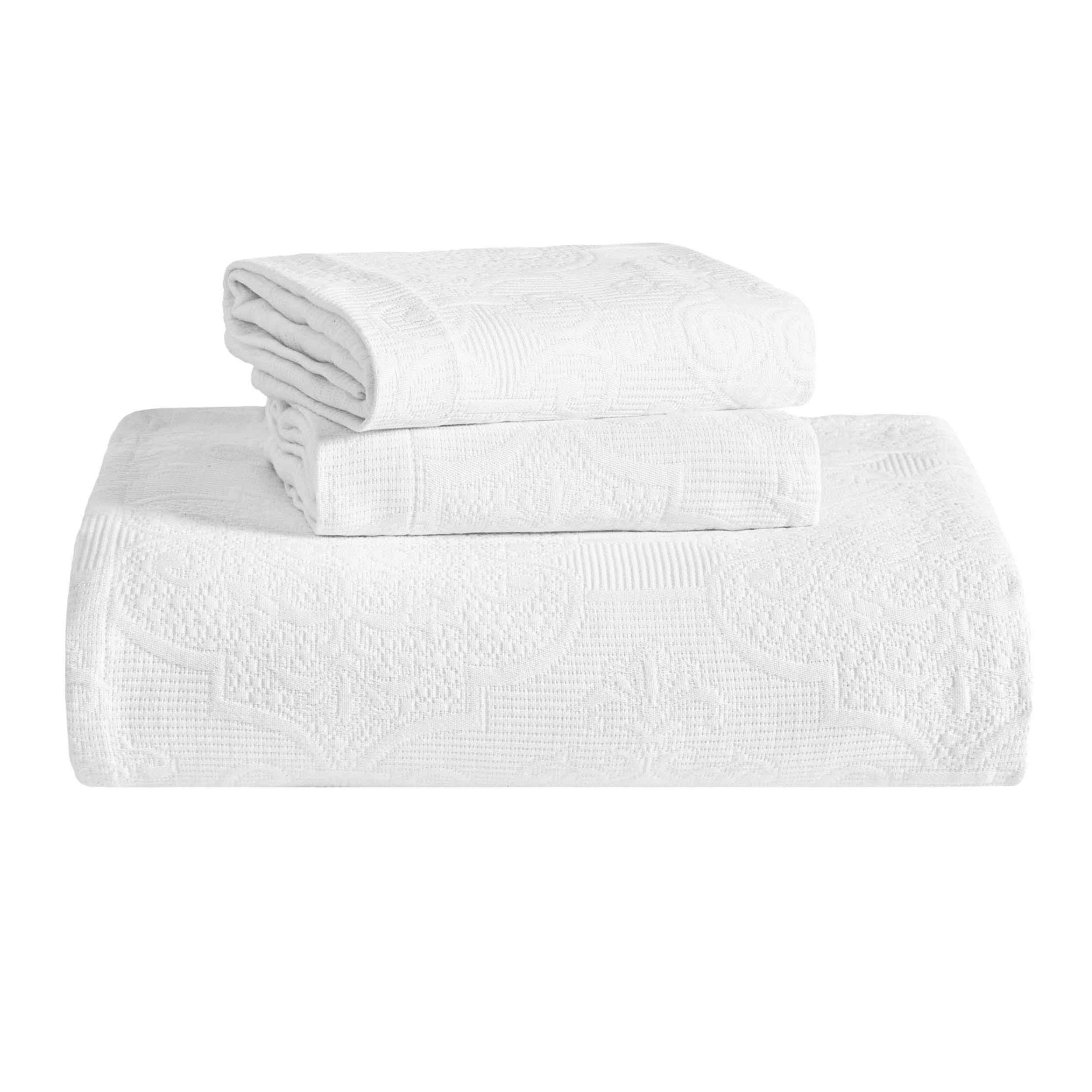 Florin Cotton Matelassé Jacquard Bedspread Set with Scrolling Medallion Design - Luxury Queen/King Size Bedding for Master Bedroom, Guest Room & Hotel Decor