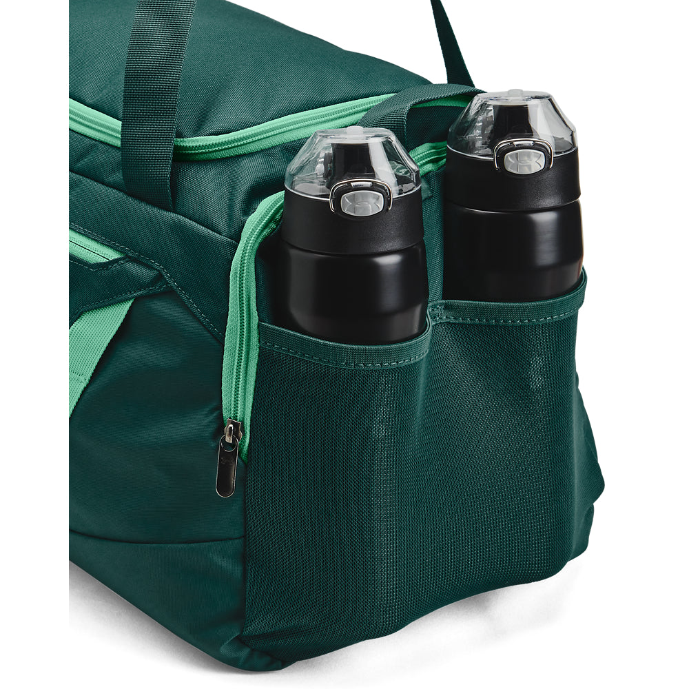 Under Armour Undeniable 5.0 Small Duffle Bag - Lightweight Gym Bag for Men & Women - Perfect for Workouts, Travel & Sports Gear Storage