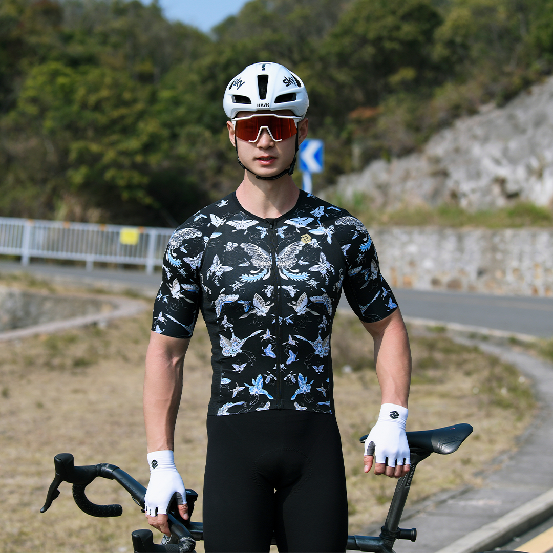SEW FREE BUTTERFLY MEN'S JERSEY - Comfortable Breathable Knit Shirt for Casual Wear & Outdoor Activities