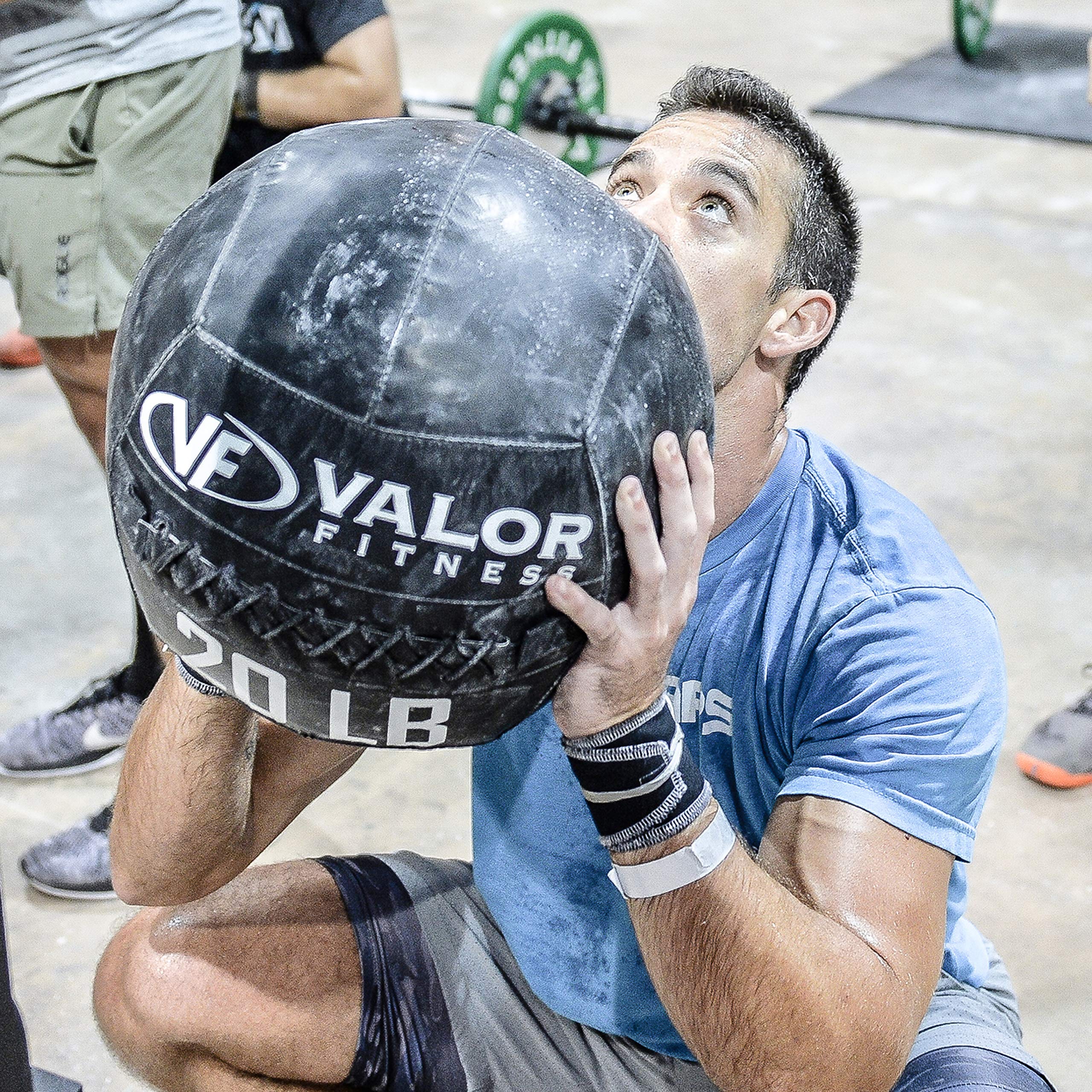 Valor Fitness Wall Ball Pros - Medicine Balls for Strength Training & CrossFit Workouts - Core Exercise Equipment with Multiple Weight Options - Perfect for Gym, Home Fitness & Functional Training