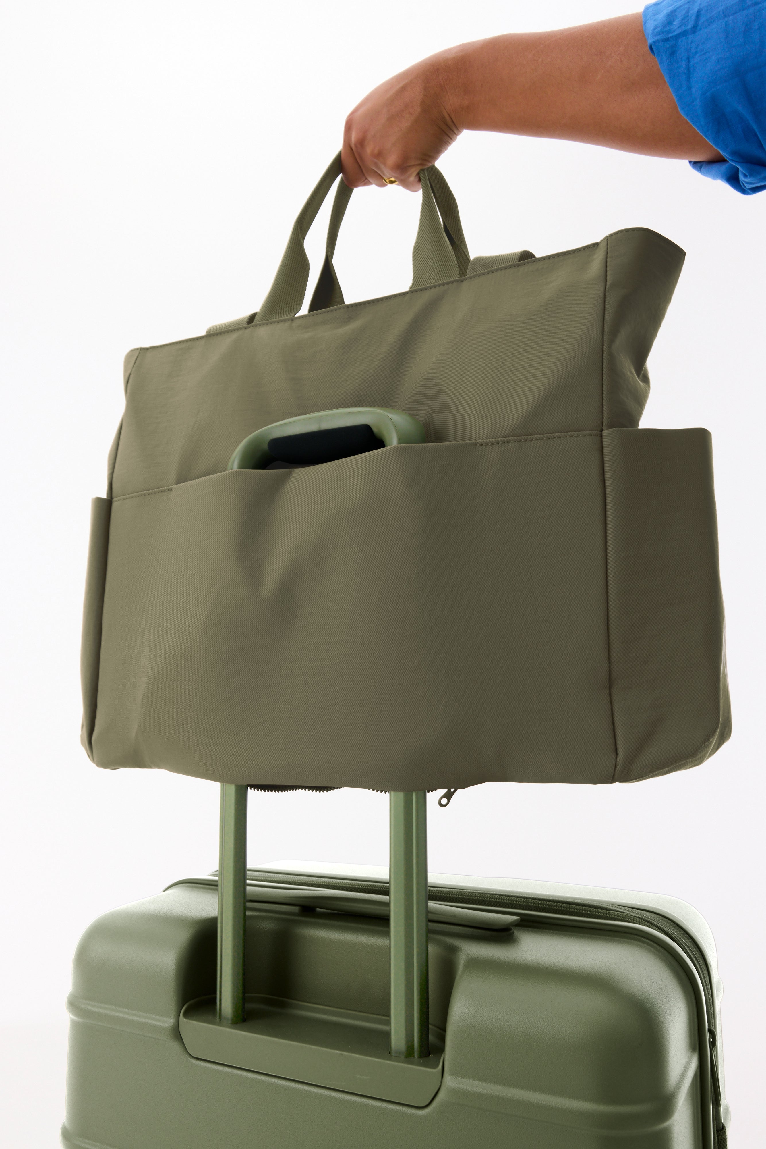 Premium Olive Sport Carryall Bag - Durable Gym & Travel Duffel for Workouts, Sports & Weekend Getaways