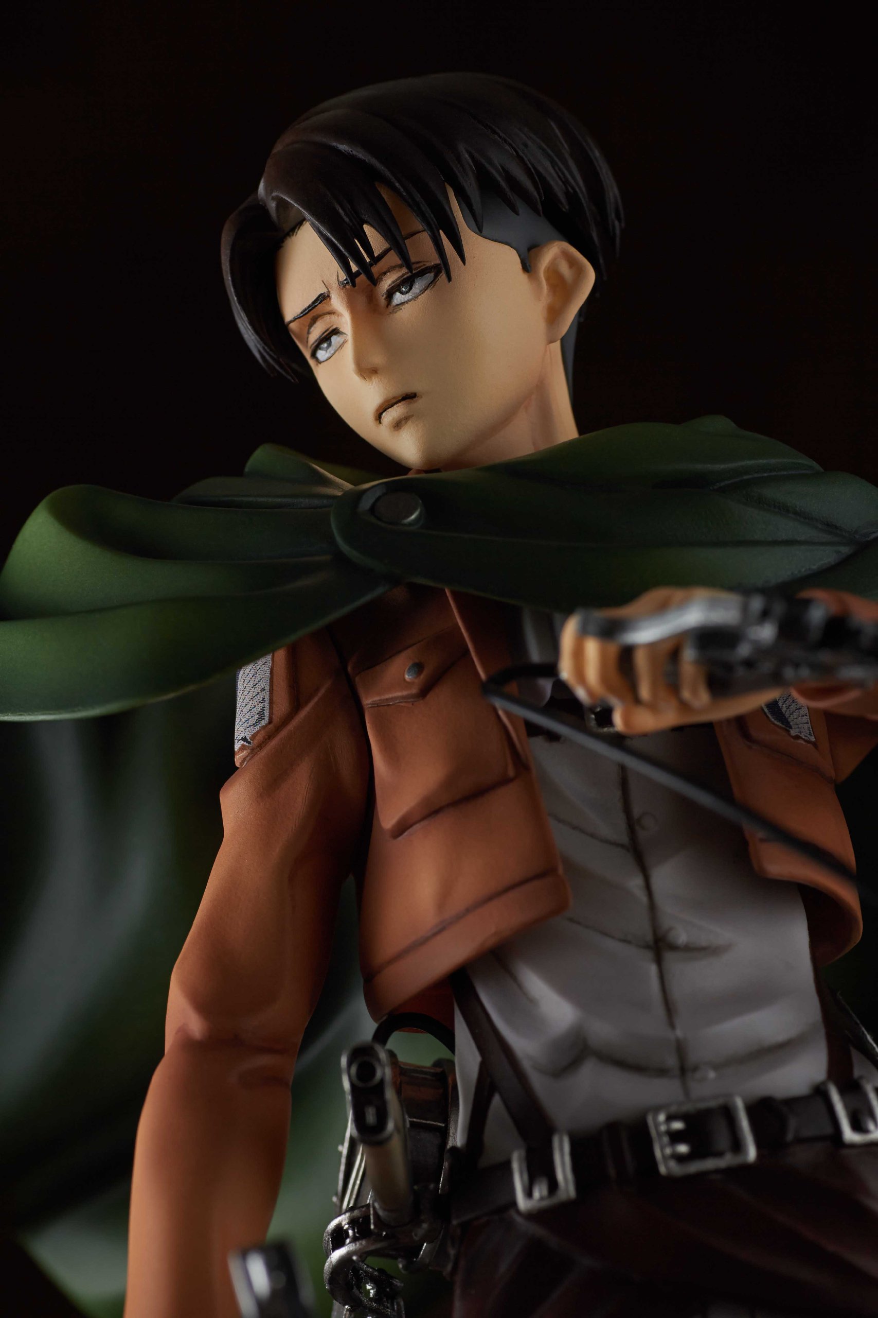 Attack on Titan Levi PVC Action Figure - 1/7 Scale Anime Collectible Model for Fans - Perfect for Display, Gifts, and Anime Enthusiast Collections