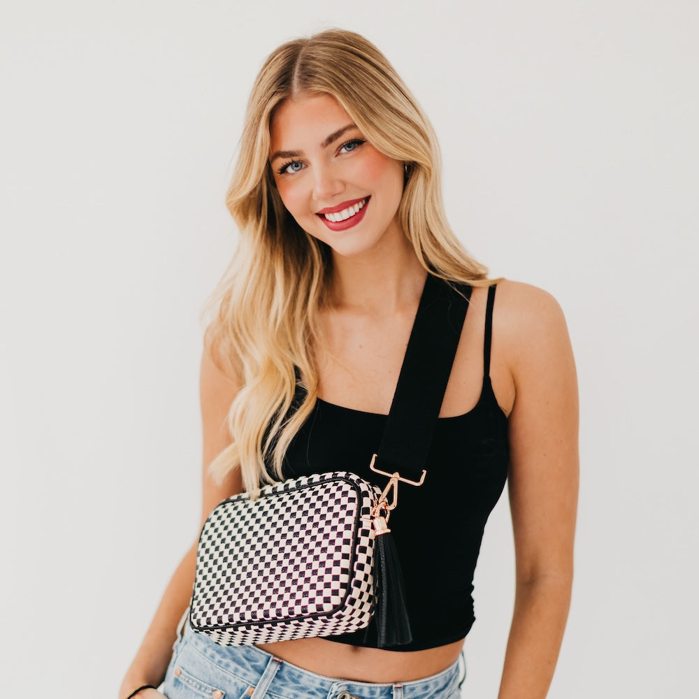 Handmade Woven Willow Camera Crossbody Bag - Stylish & Durable for DSLR & Mirrorless Cameras - Perfect for Travel, Hiking & Everyday Use