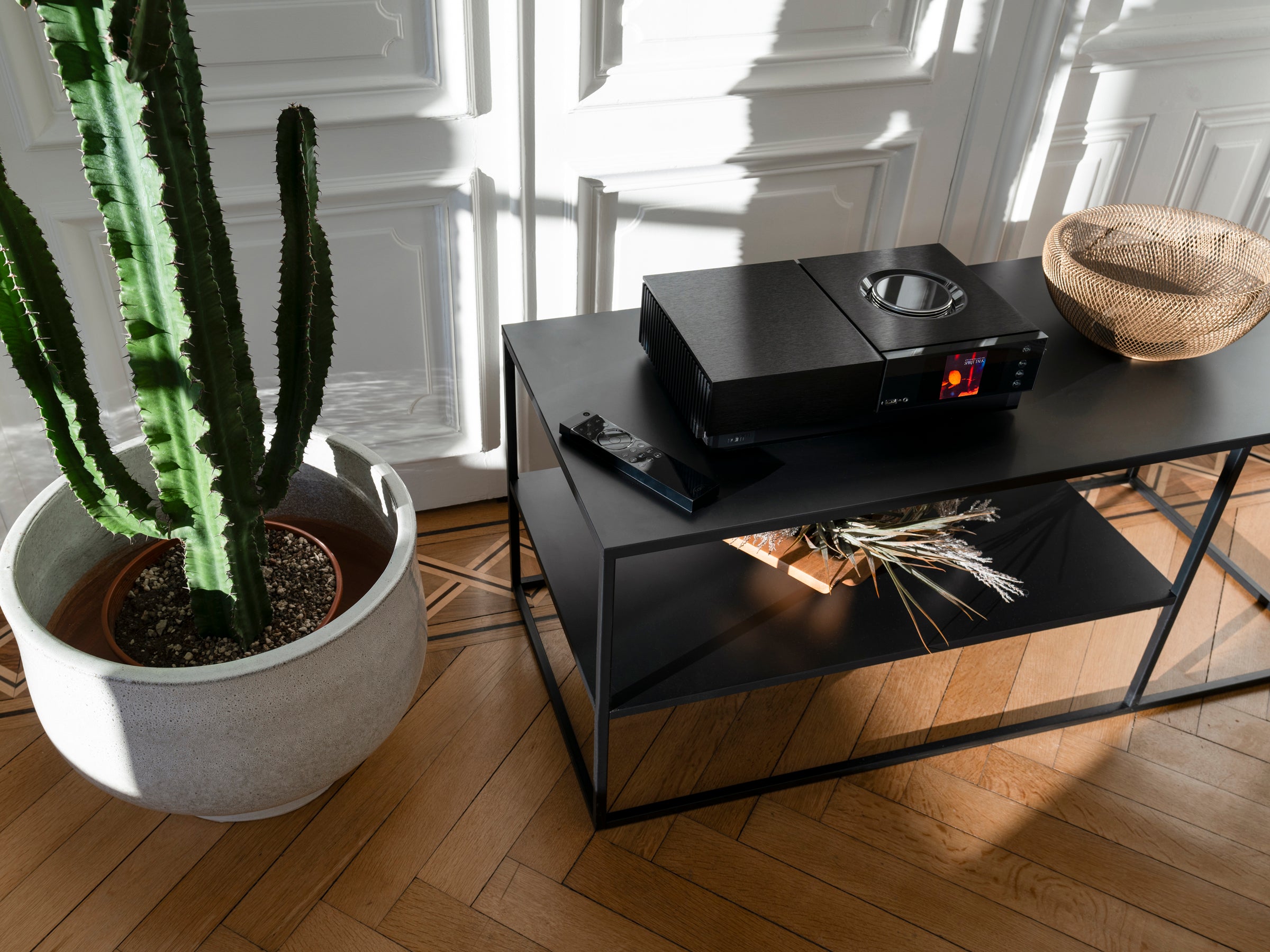 Naim Uniti Nova Power Edition Hi-Fi Streaming Amplifier - Premium Audio System for Home Theater & Music Listening - Perfect for Living Rooms, Studios & Audiophiles