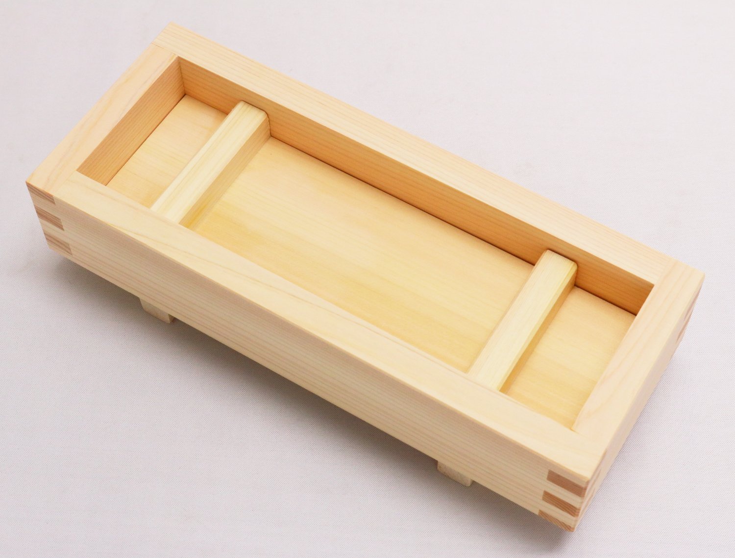 Premium Ichihara Woodworking Sushi Press - Handcrafted Cypress Wood for Perfect Sushi Making - Ideal for Home Chefs & Japanese Cuisine Lovers