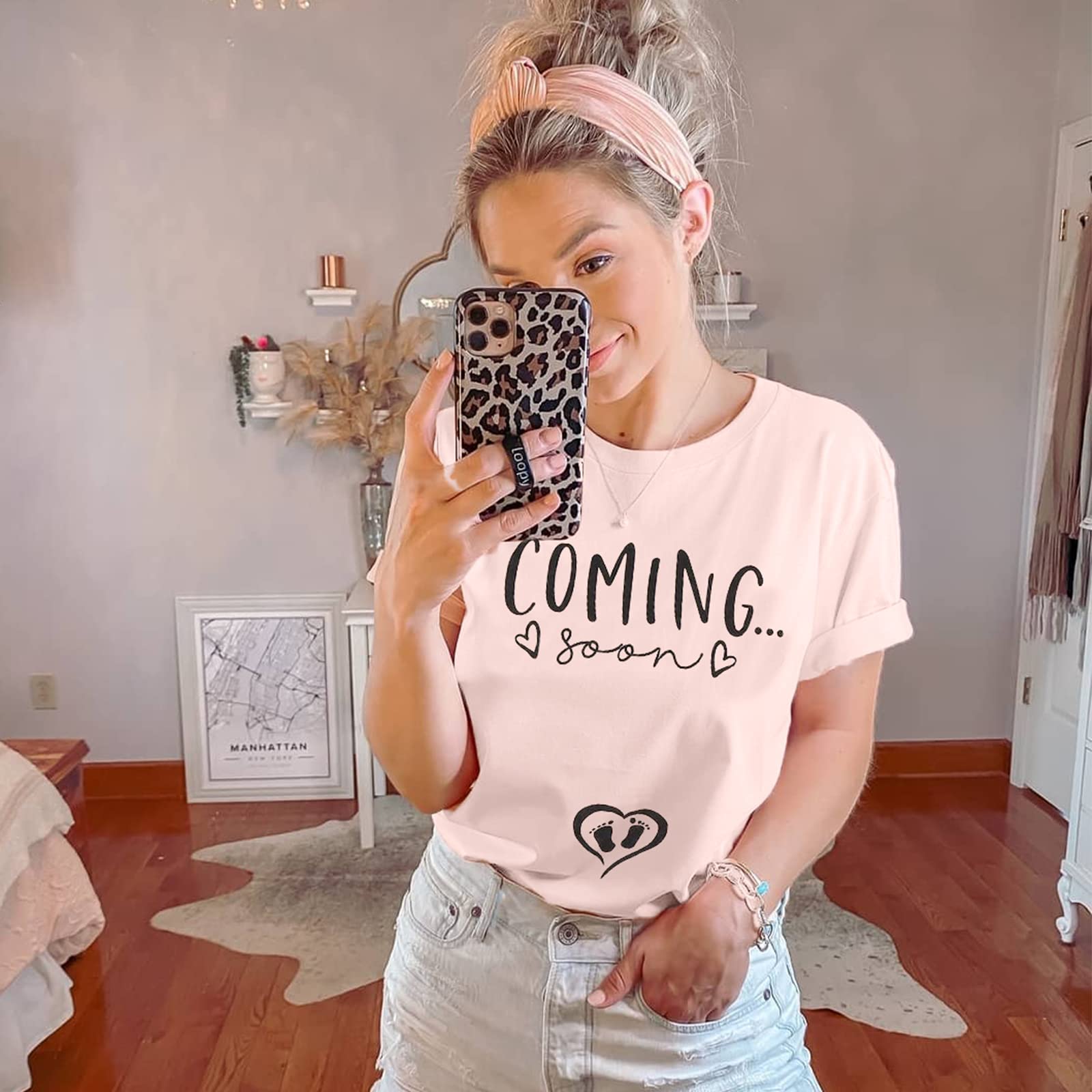 VILOVE Pregnancy Announcement T-Shirt for Women - 'Coming Soon' Maternity Tee, Cute Gift for Expecting Moms & New Mothers | Perfect for Gender Reveals, Baby Showers & Maternity Photos