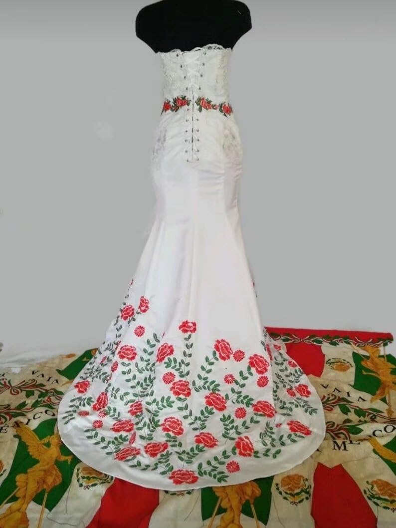 Elegant Green & Red Embroidered Mermaid Wedding Dress - Strapless Lace Satin Bridal Gown for Women 2025 | Perfect for Beach Weddings, Formal Ceremonies & Evening Receptions
