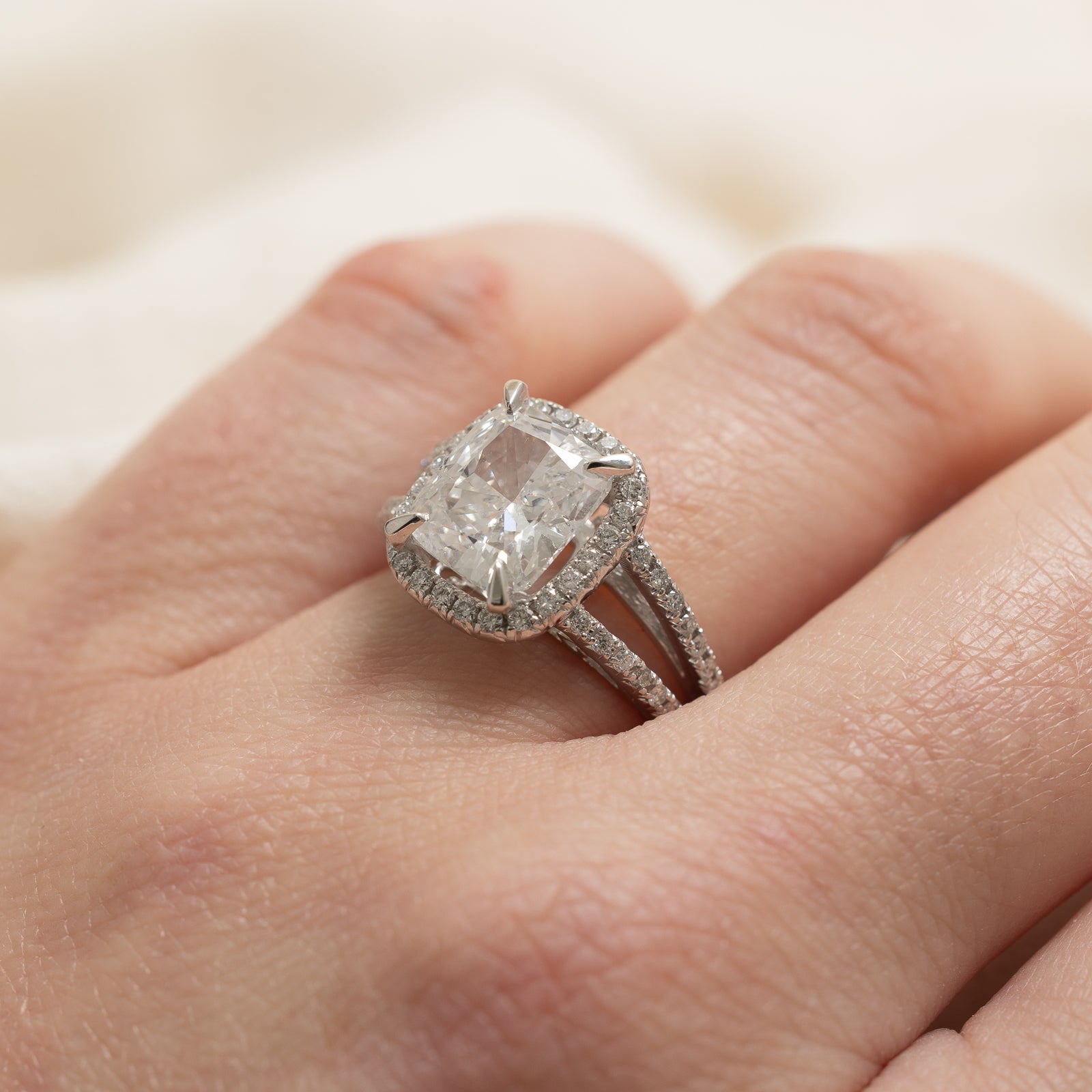 3.00ct Radiant Cut Diamond Engagement Ring - SI2 Clarity, E Color, Very Good Cut - 0.40ctw Side Stones - Size 5.75 - Perfect for Proposals, Anniversaries & Special Occasions
